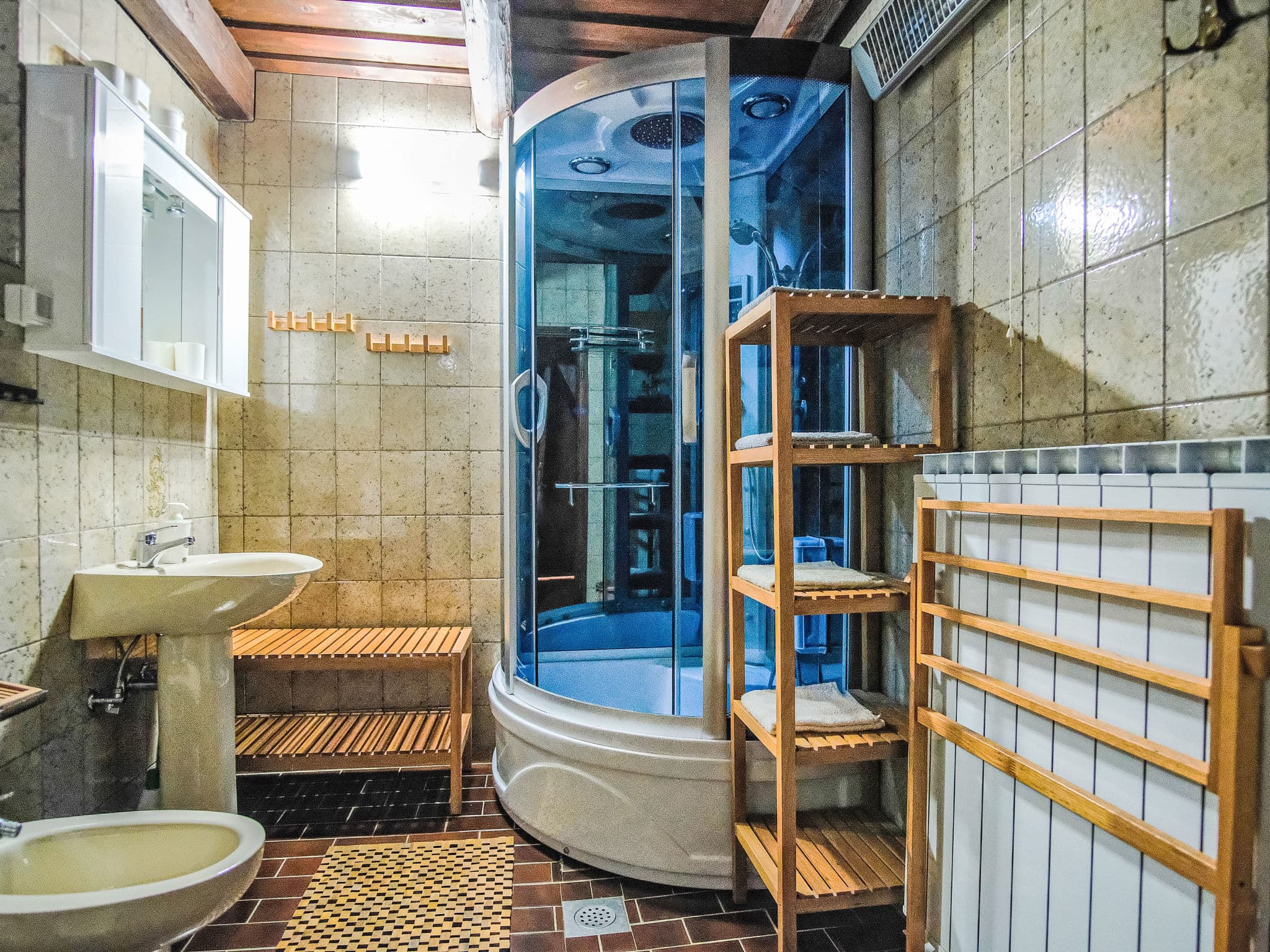 Bathroom / Wellness