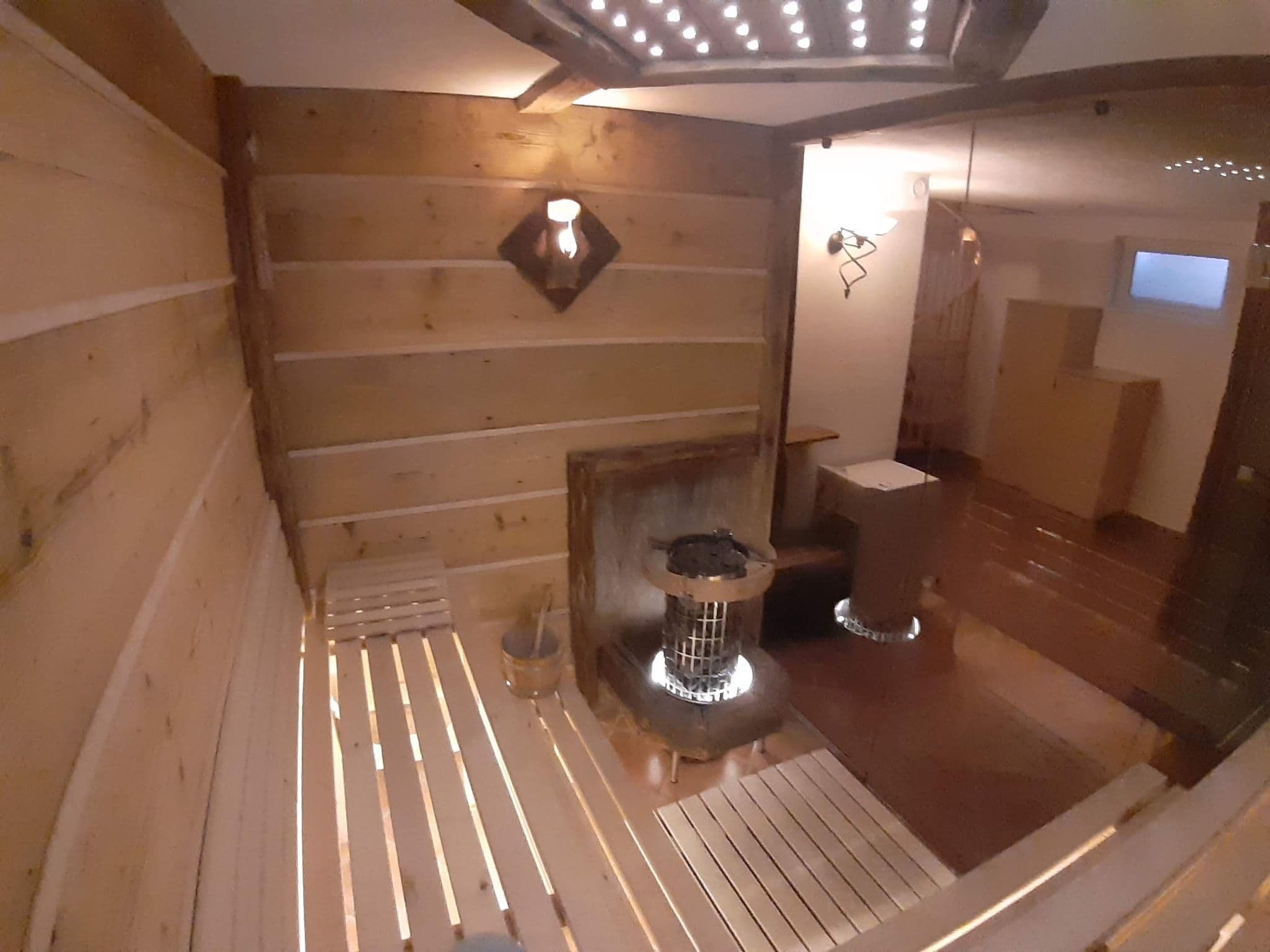 Bathroom / Wellness