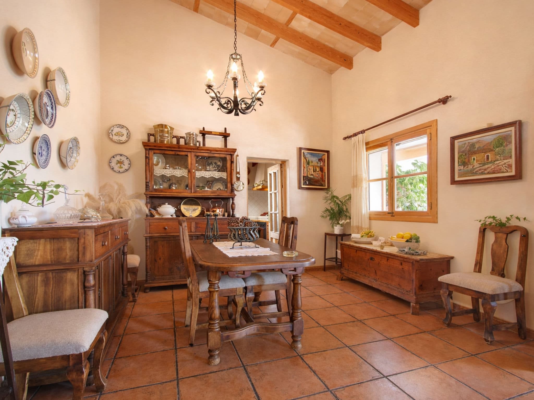 Kitchen / Dining Room