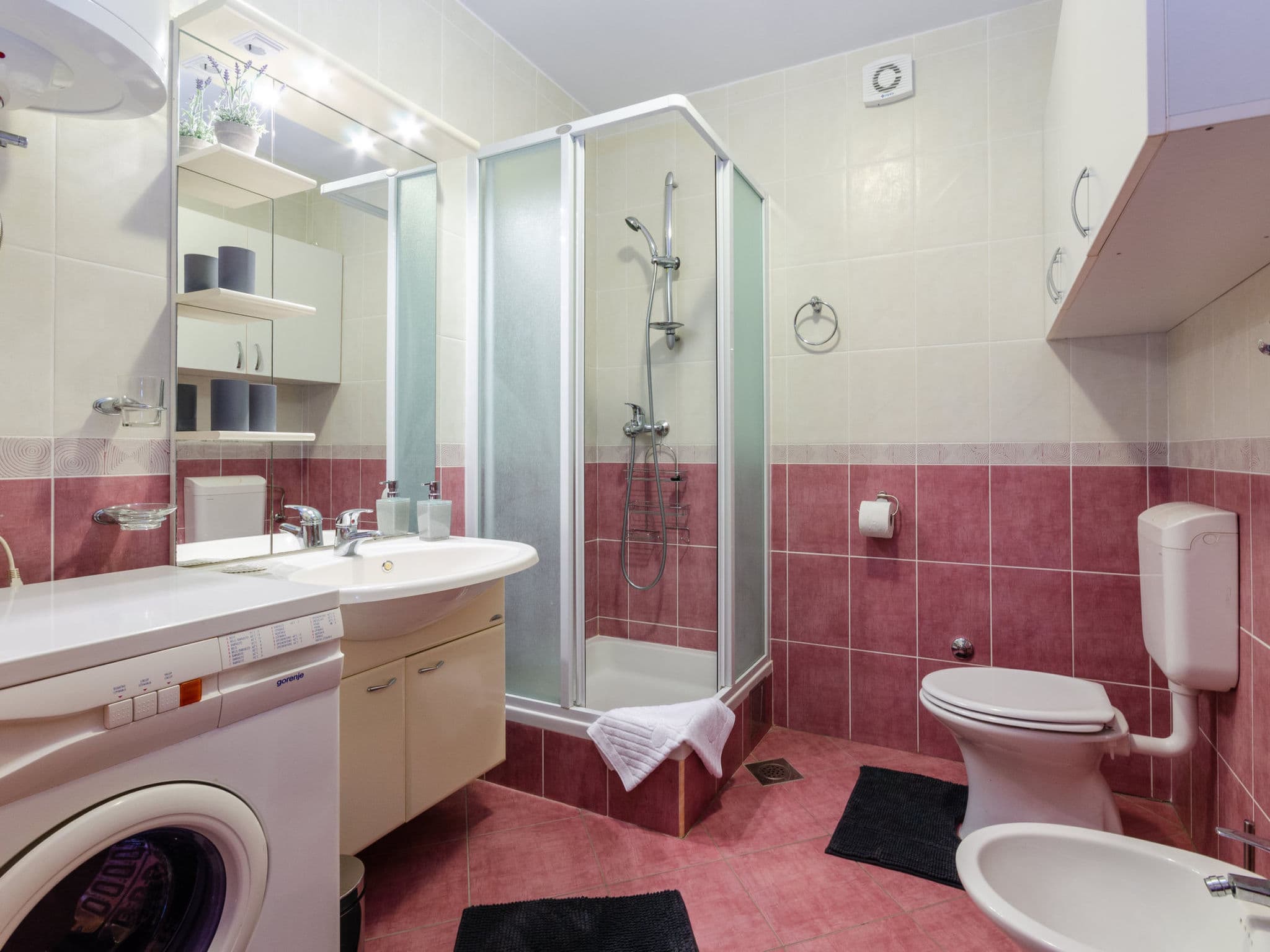 Bathroom / Wellness