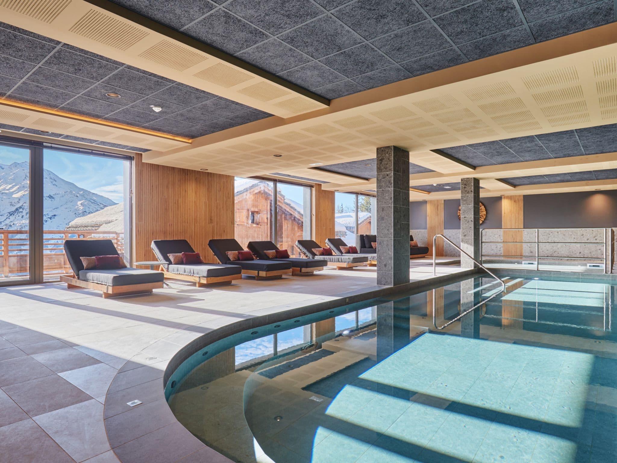 Pool Indoor