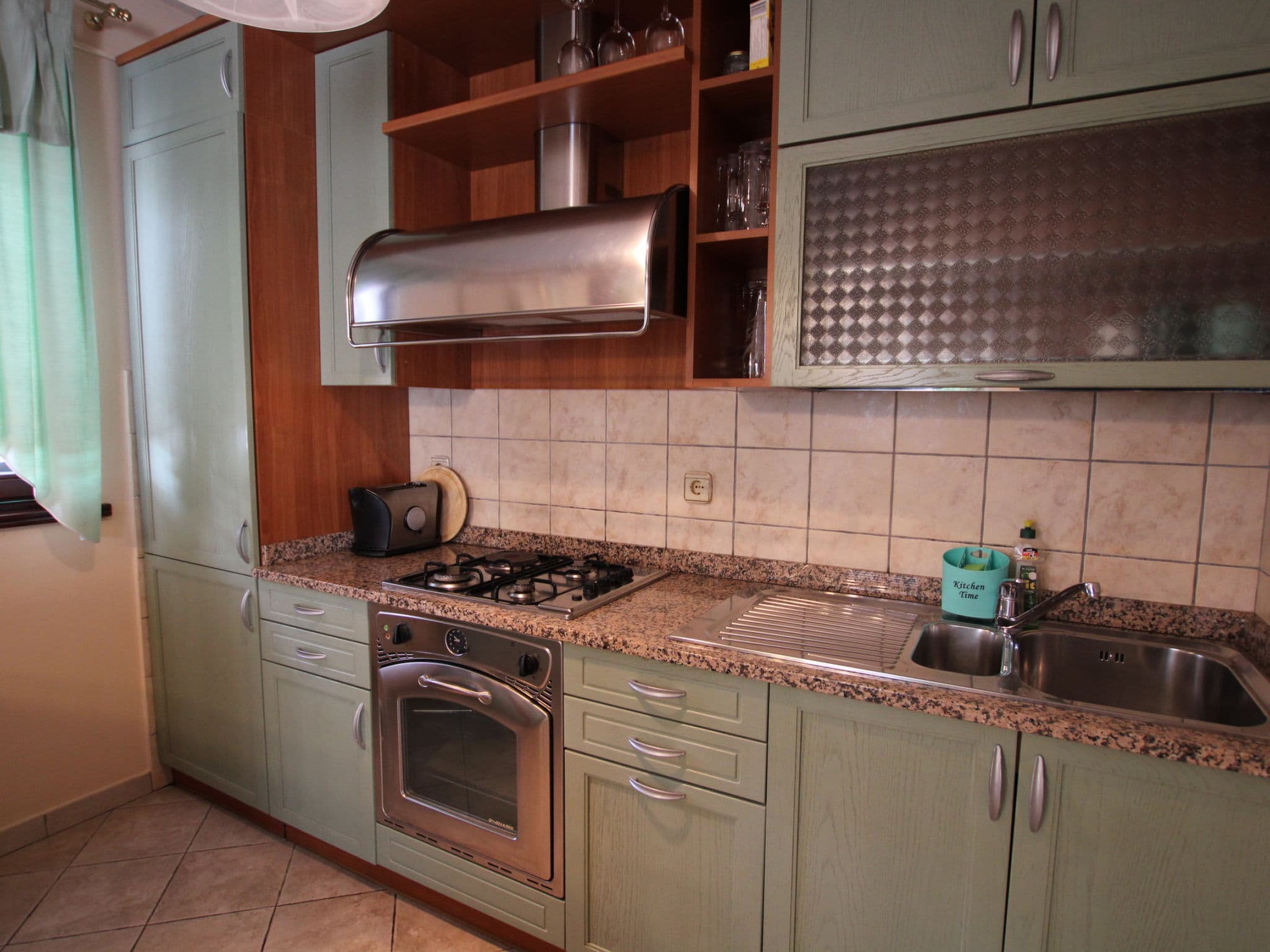 Gallery Image 13