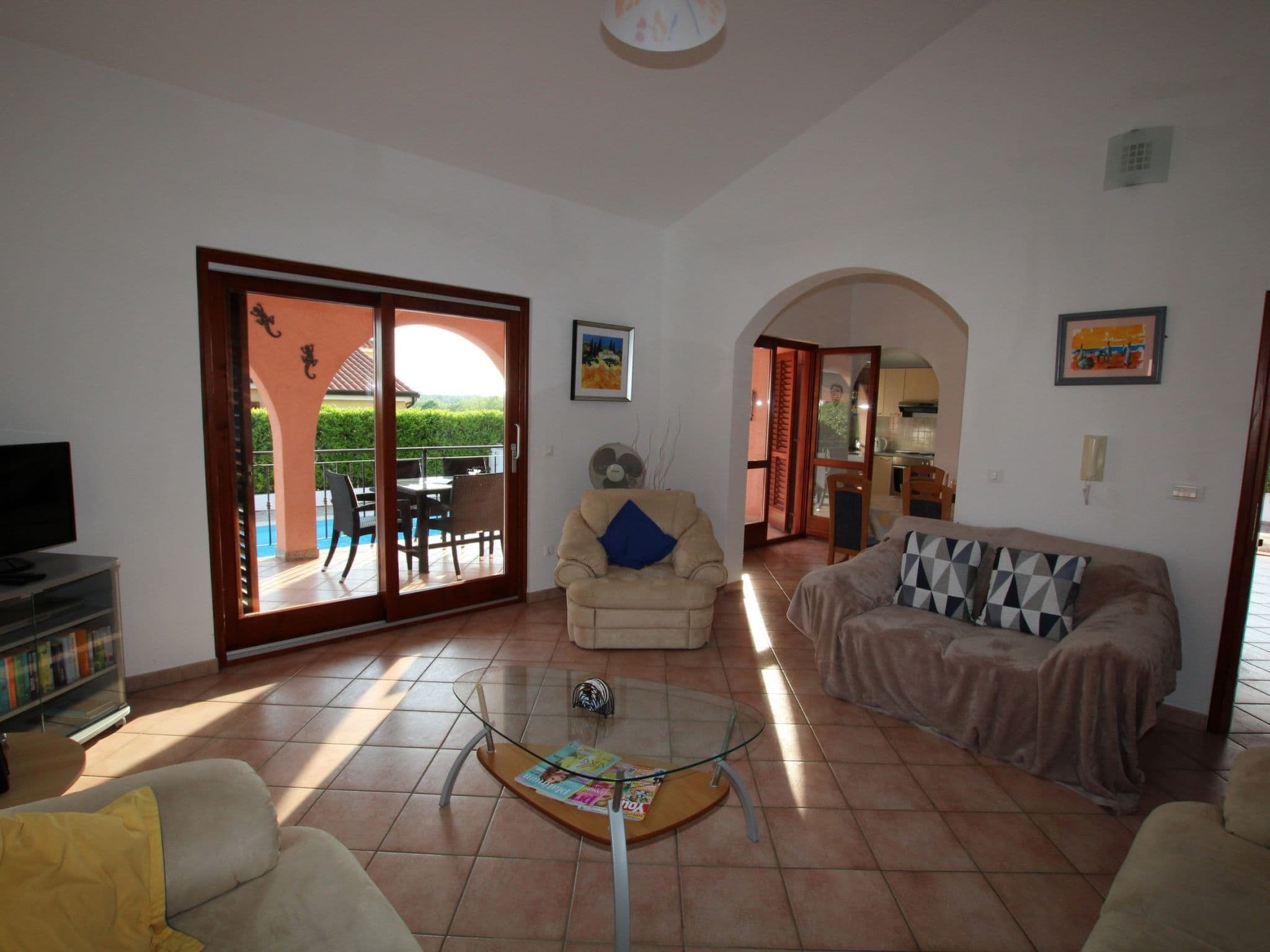 Gallery Image 13