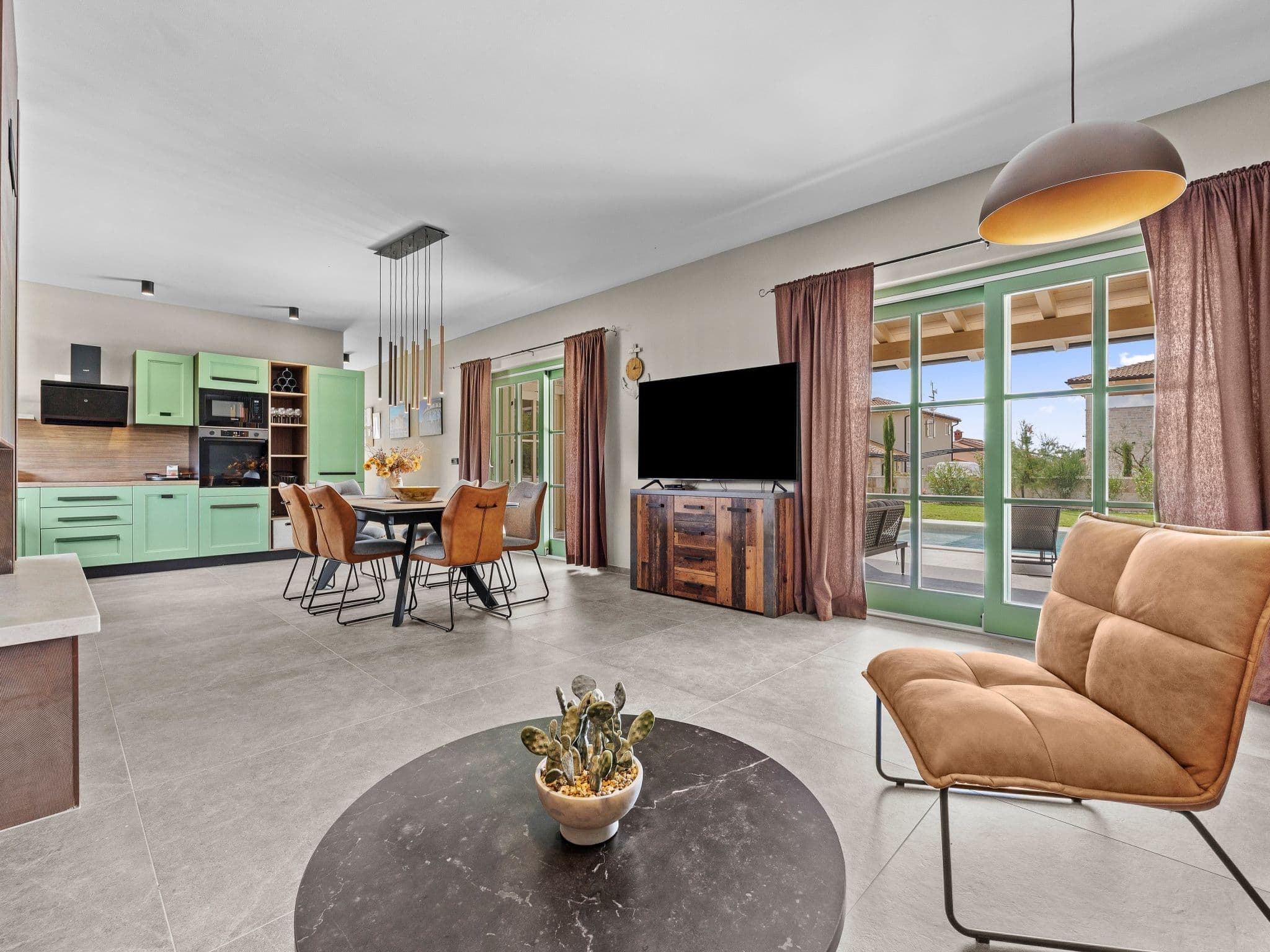 Kitchen / Dining Room