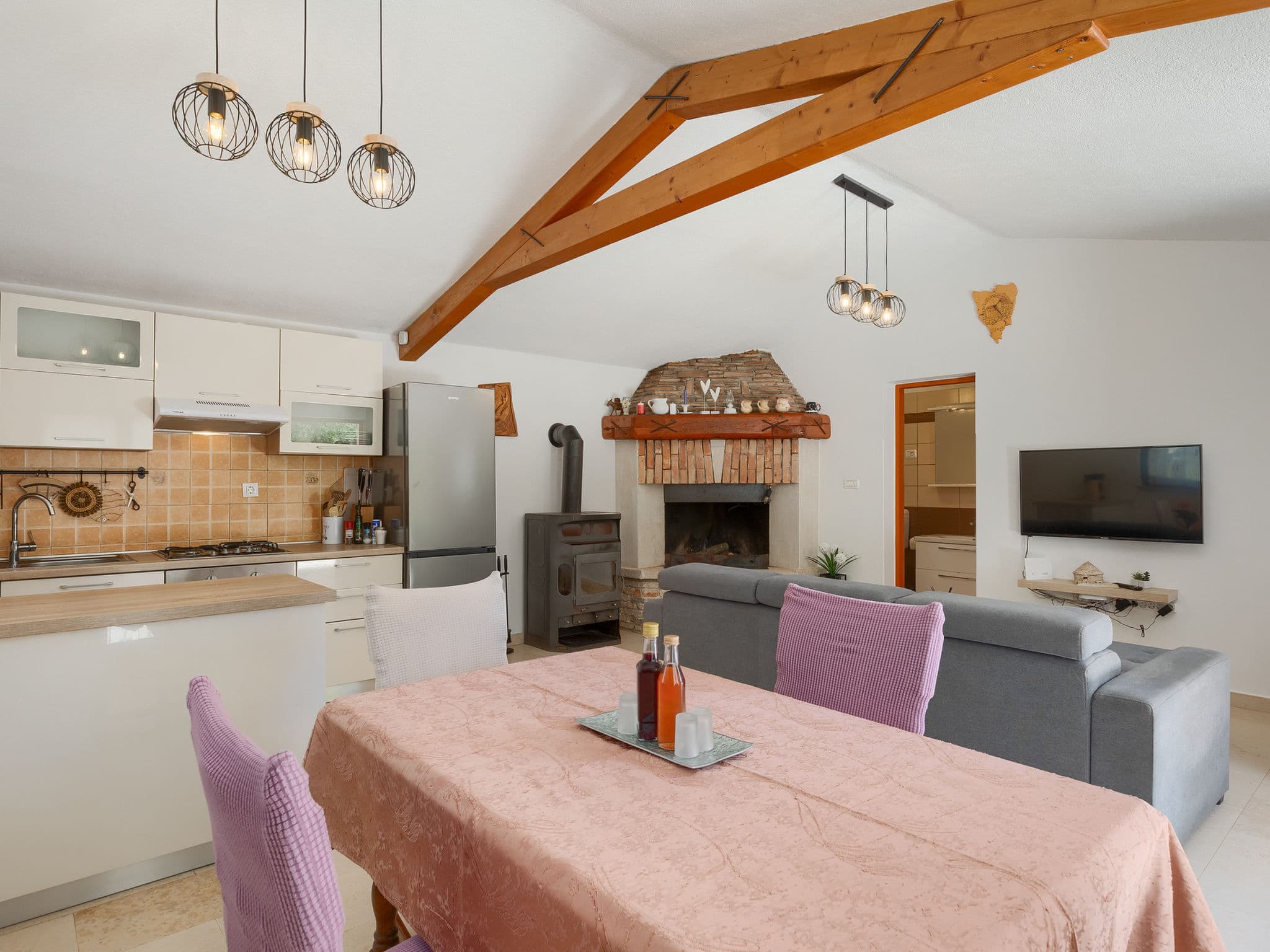 Kitchen / Dining Room