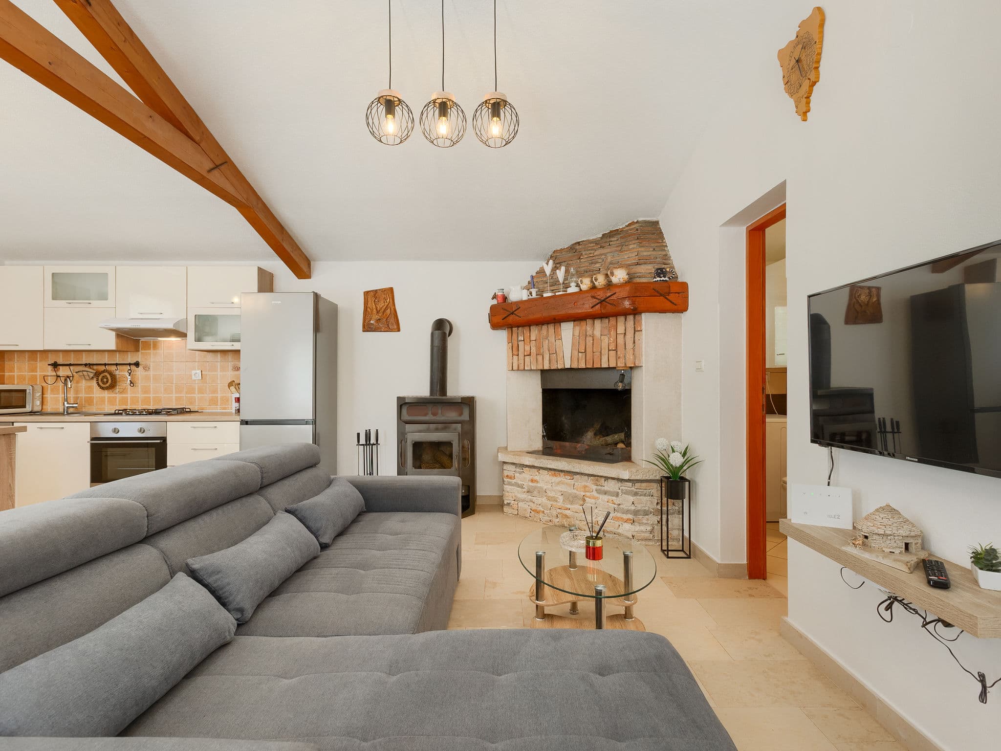 Kitchen / Dining Room