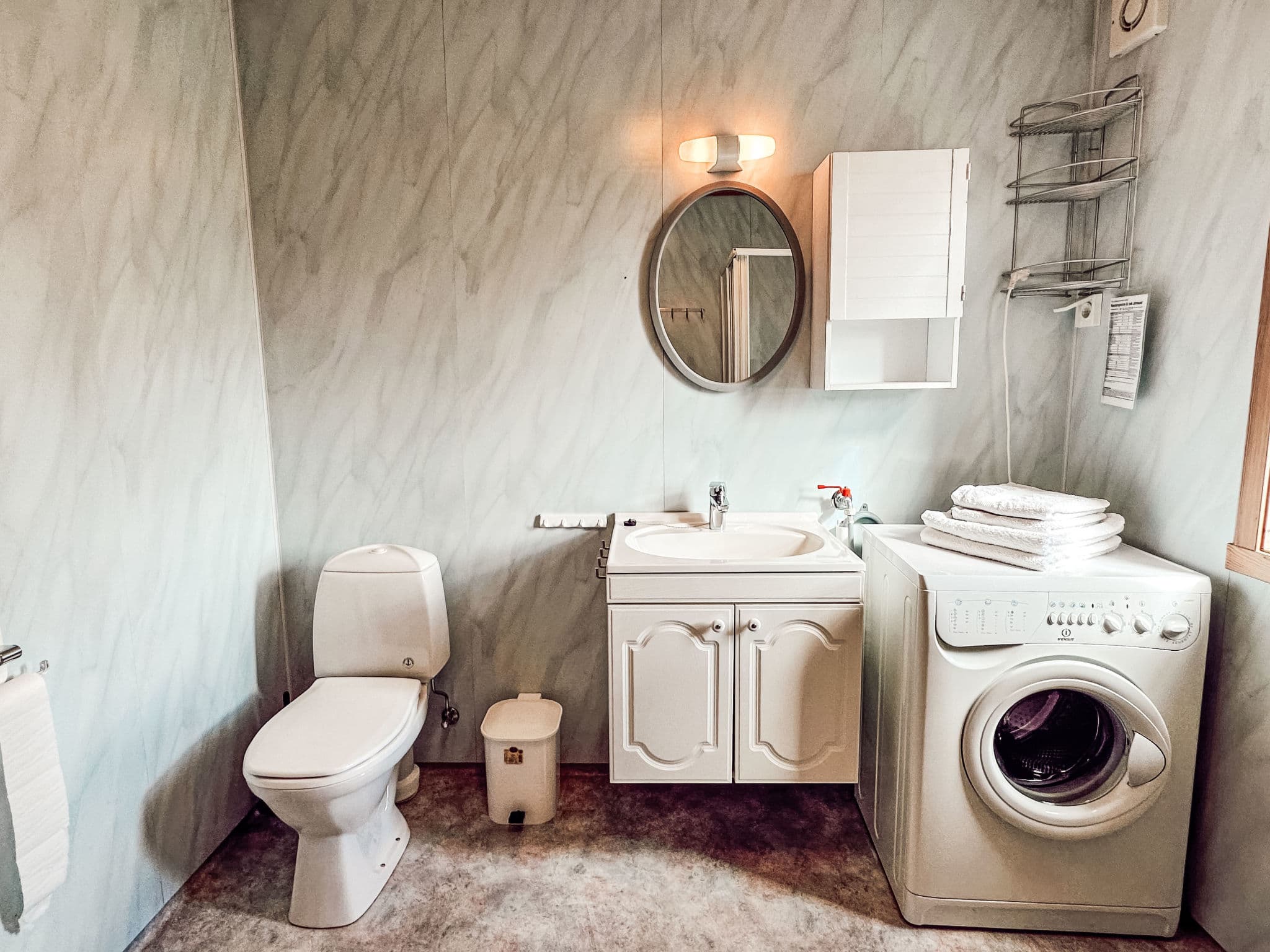 Bathroom / Wellness