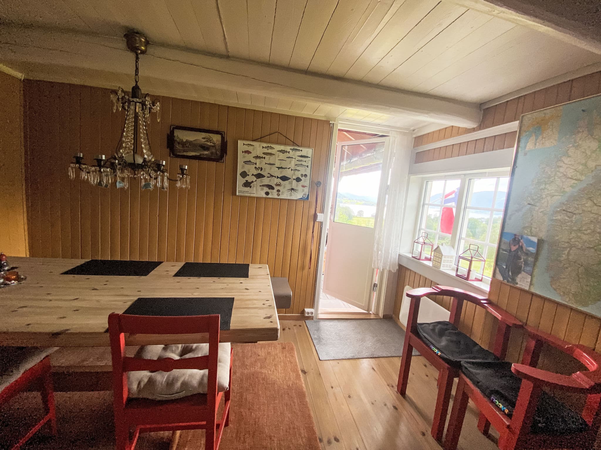 Kitchen / Dining Room
