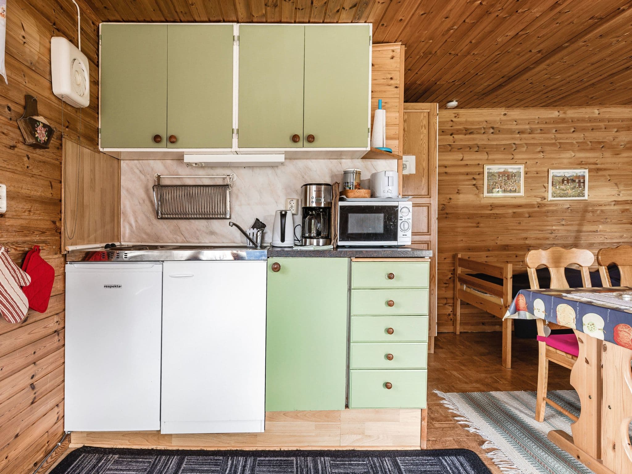 Kitchen / Dining Room