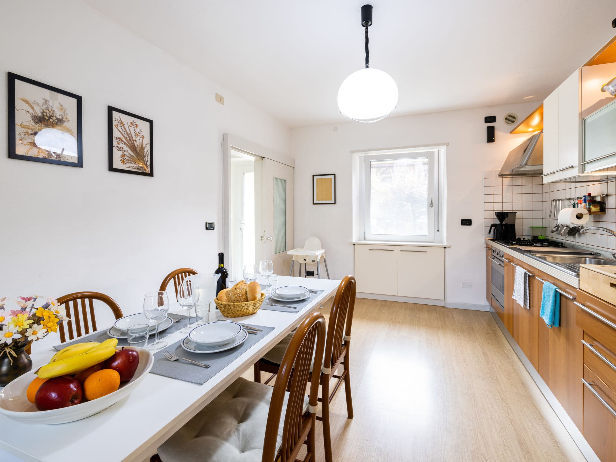 Kitchen / Dining Room