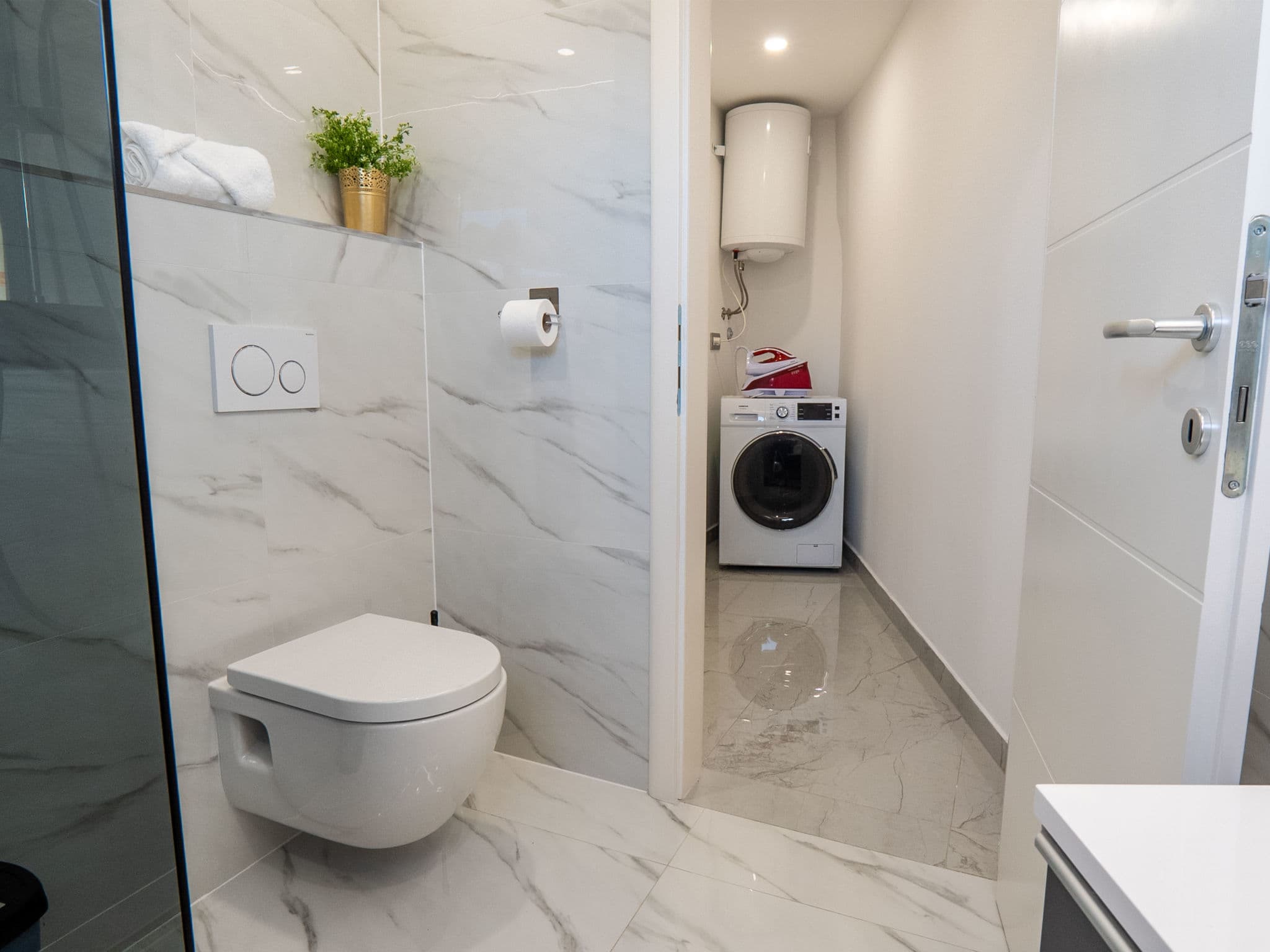 Bathroom / Wellness