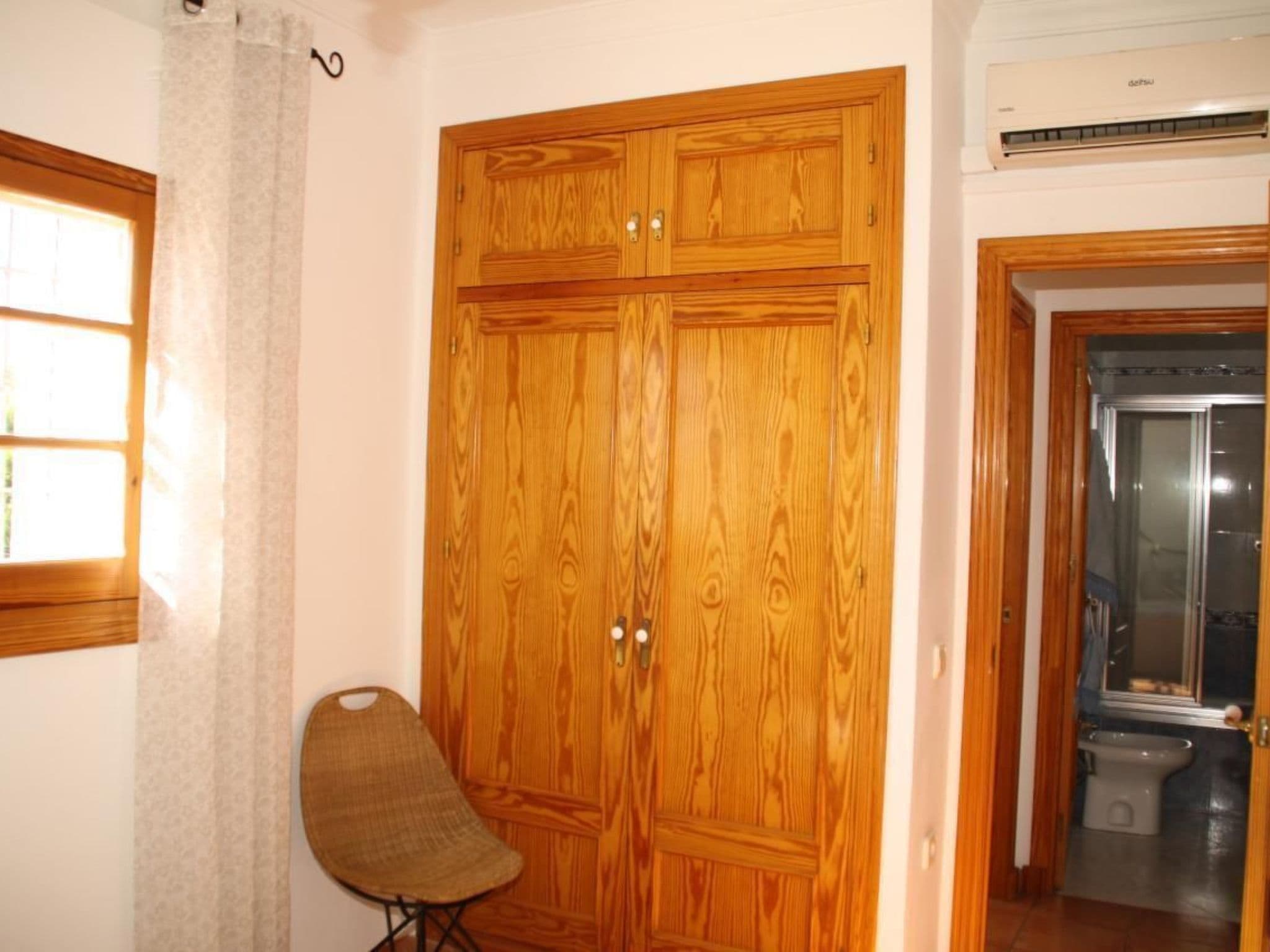 Gallery Image 13