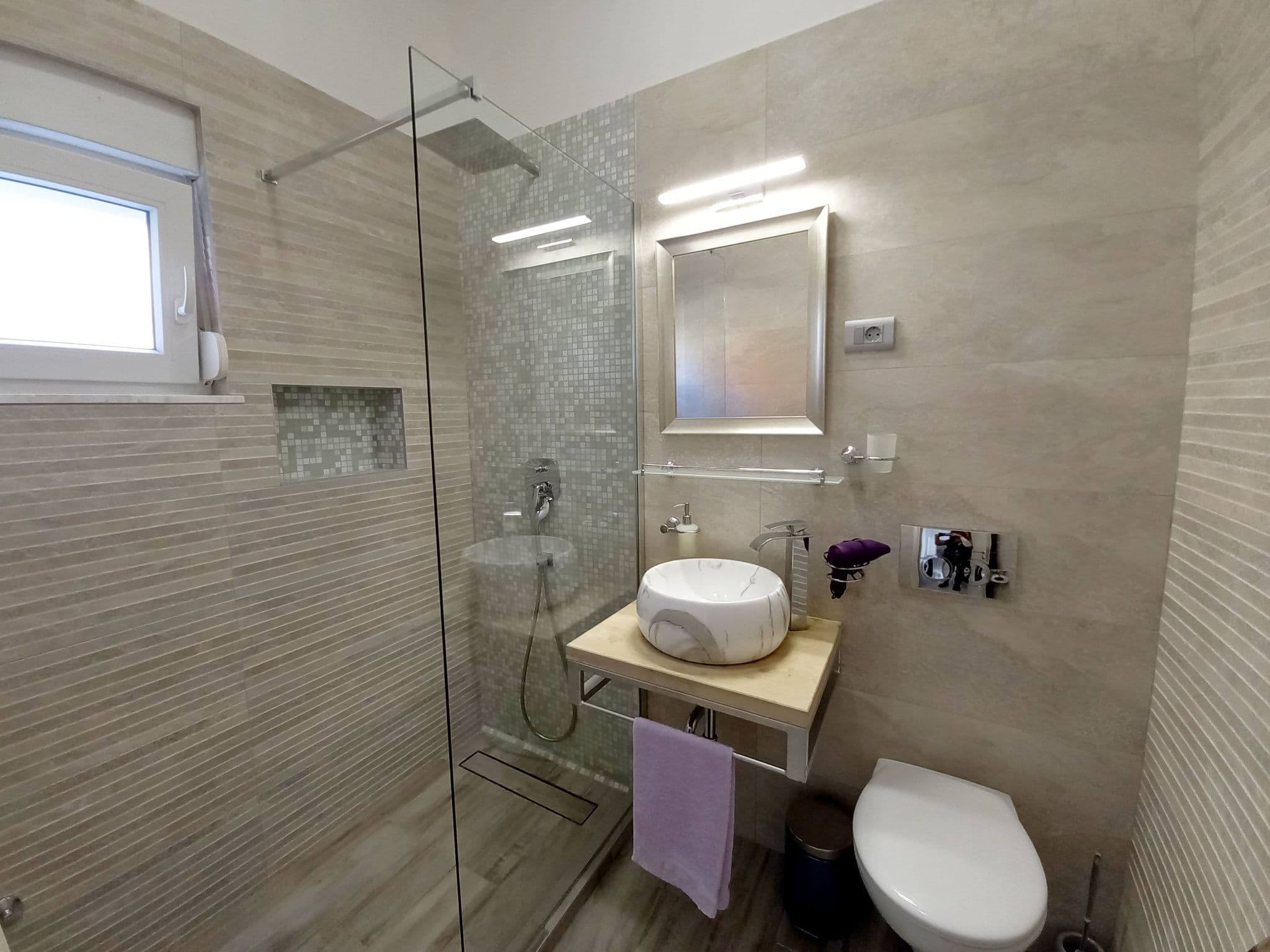 Bathroom / Wellness