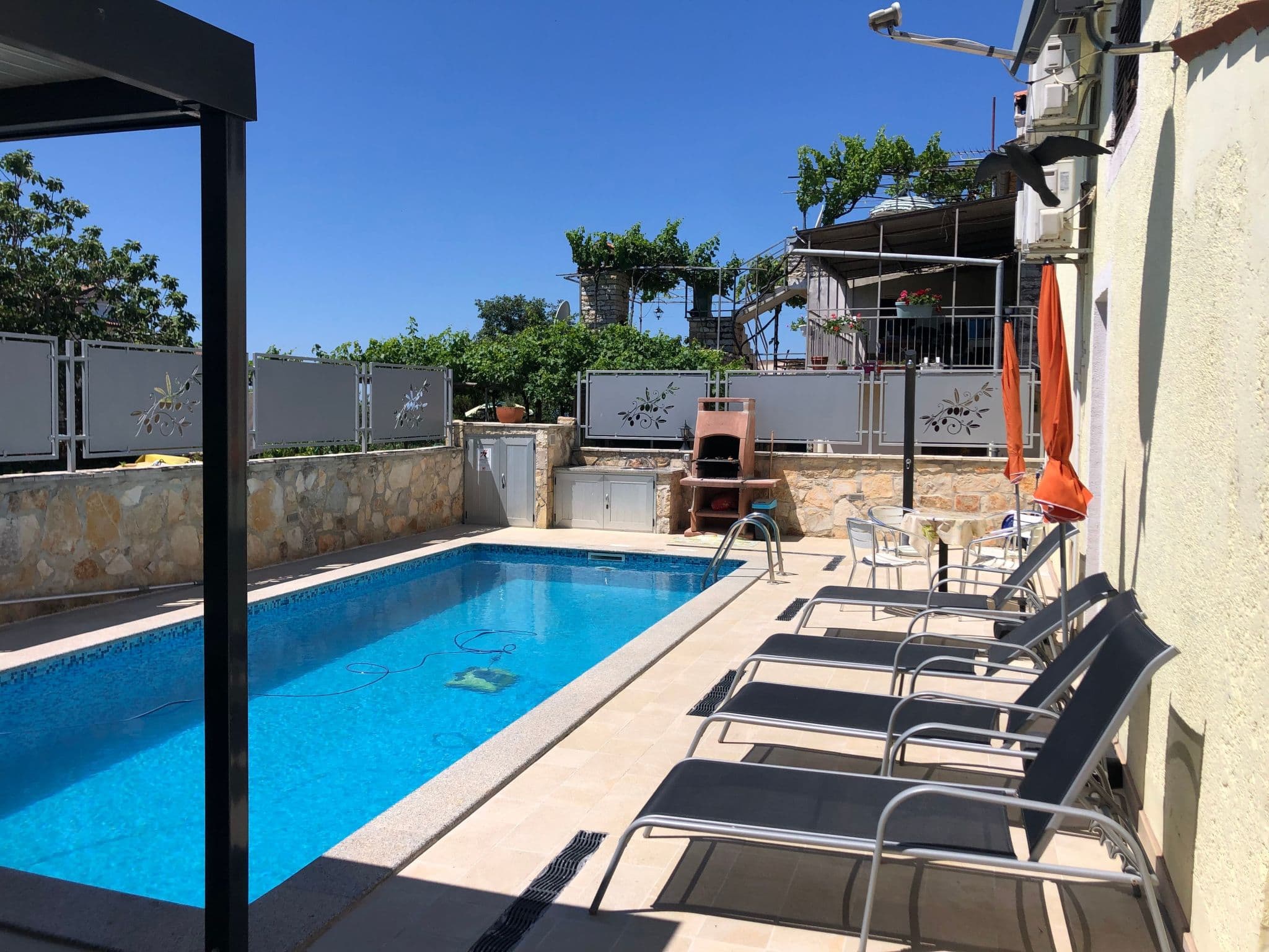 Gallery Image 24