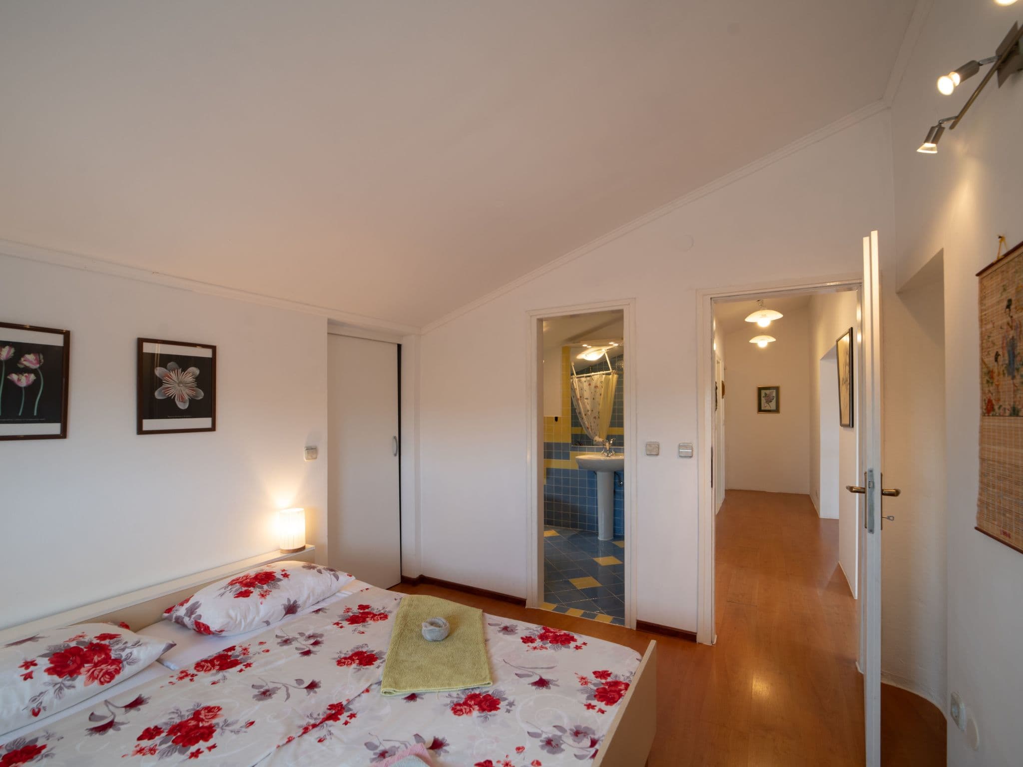 Gallery Image 13
