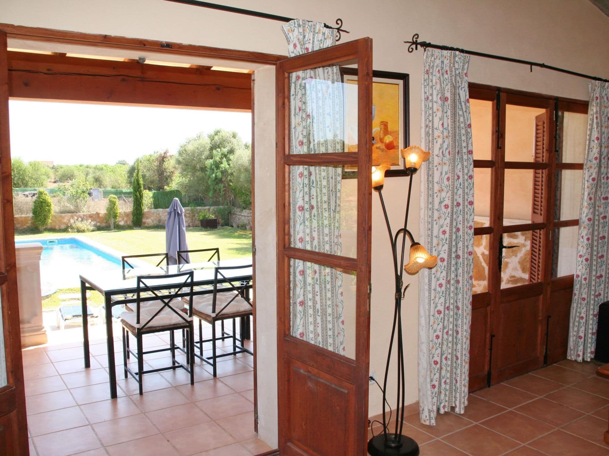 Gallery Image 13