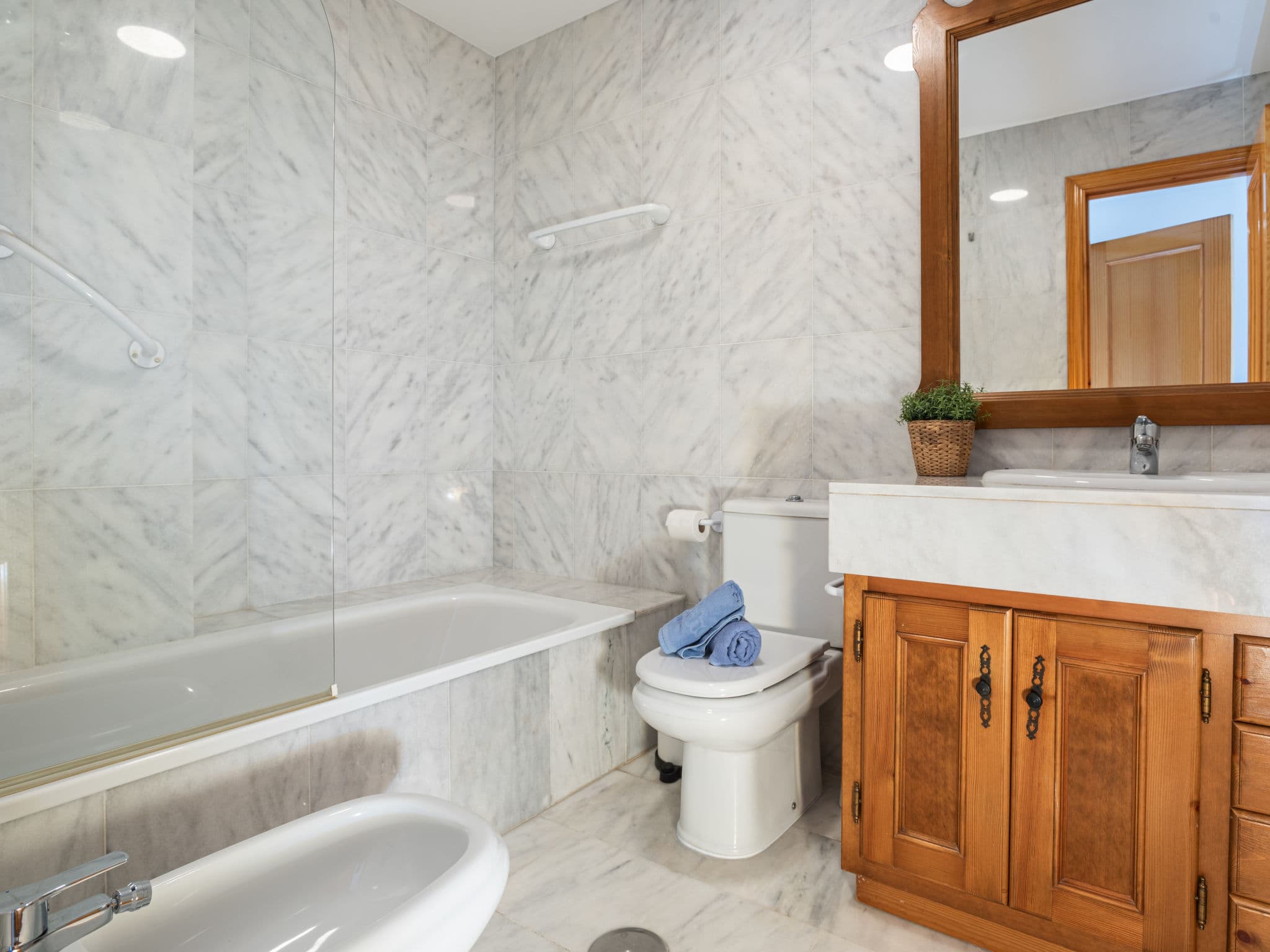 Bathroom / Wellness