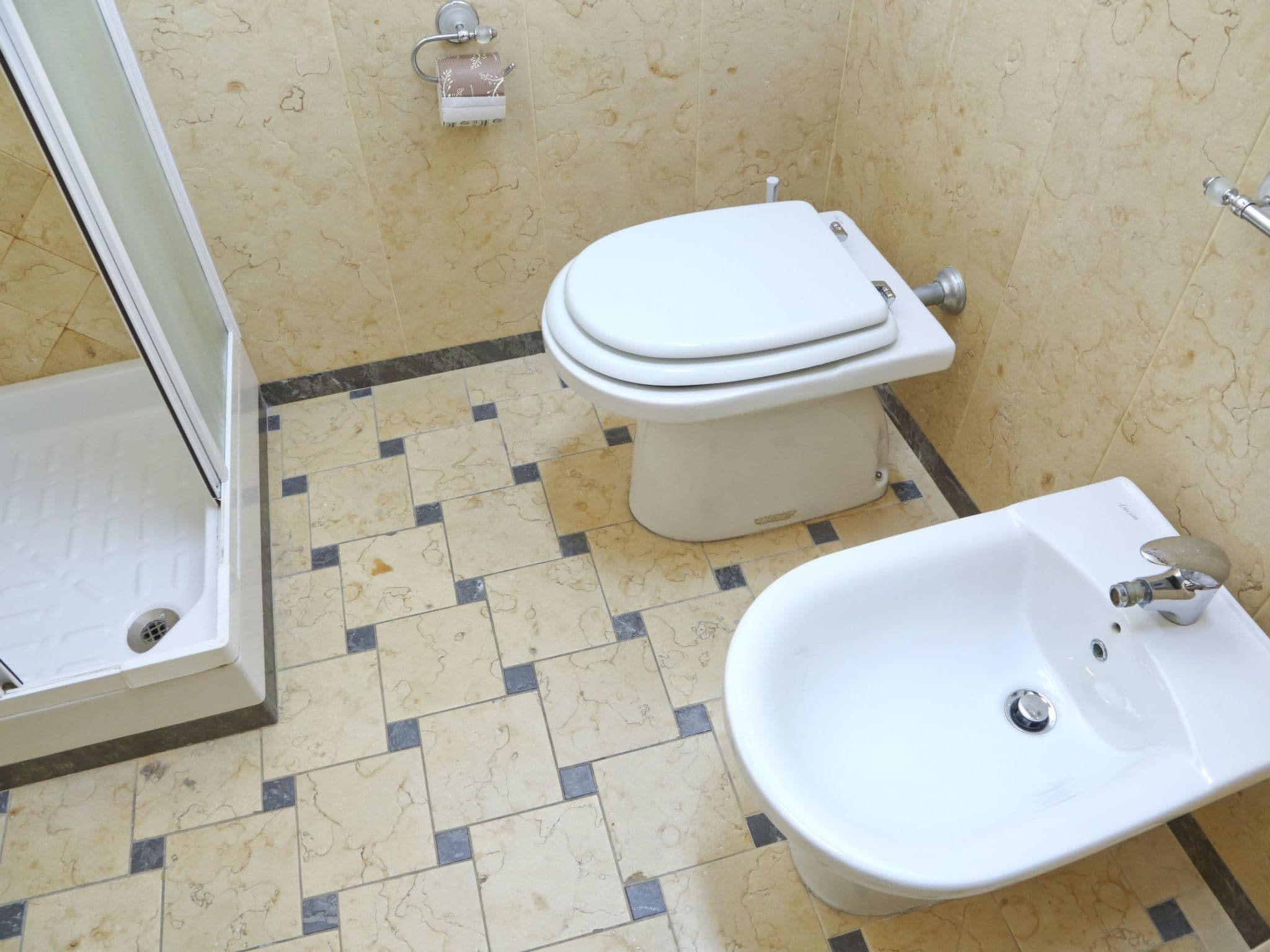 Gallery Image 12