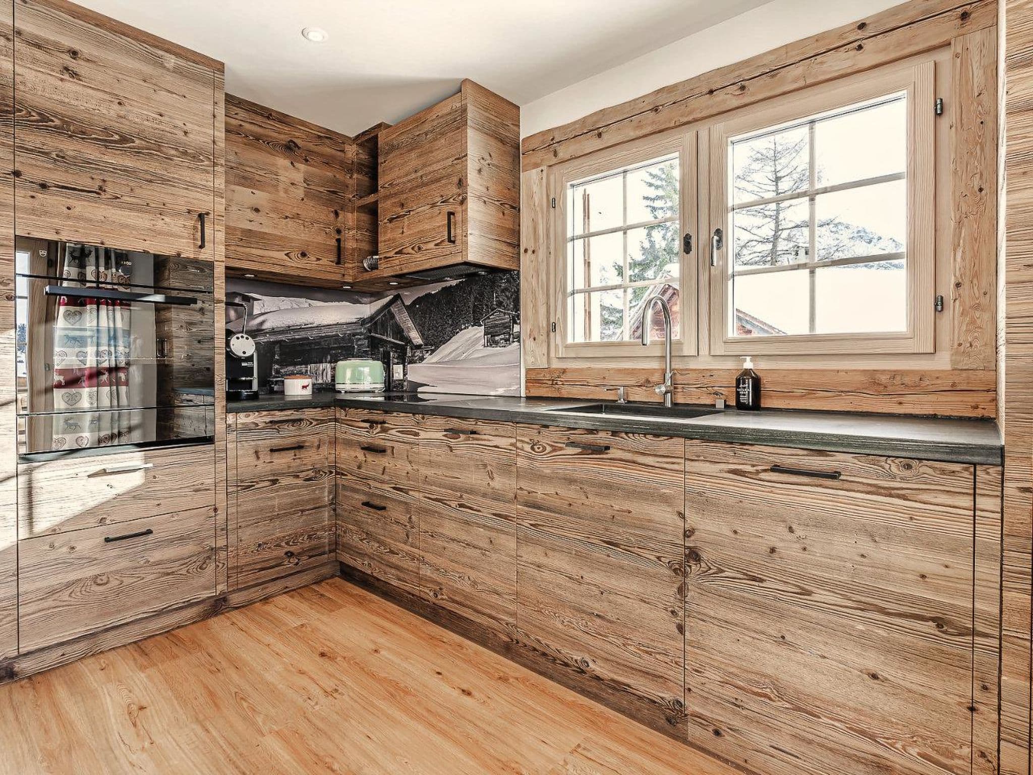 Kitchen / Dining Room