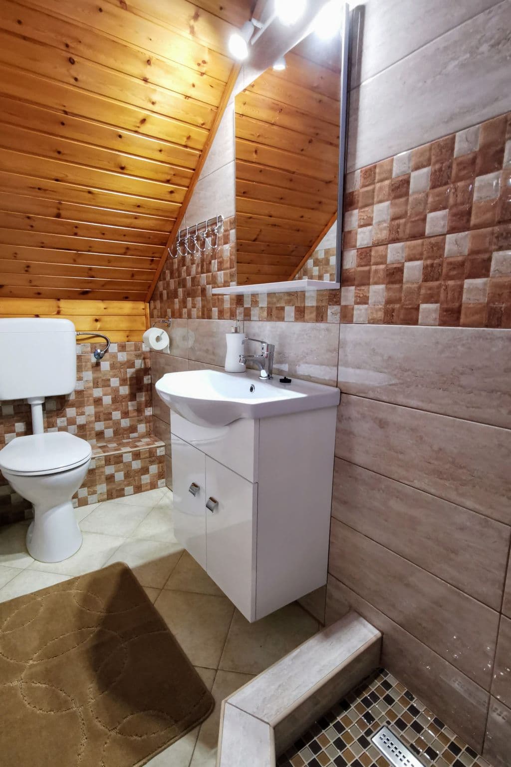 Bathroom / Wellness