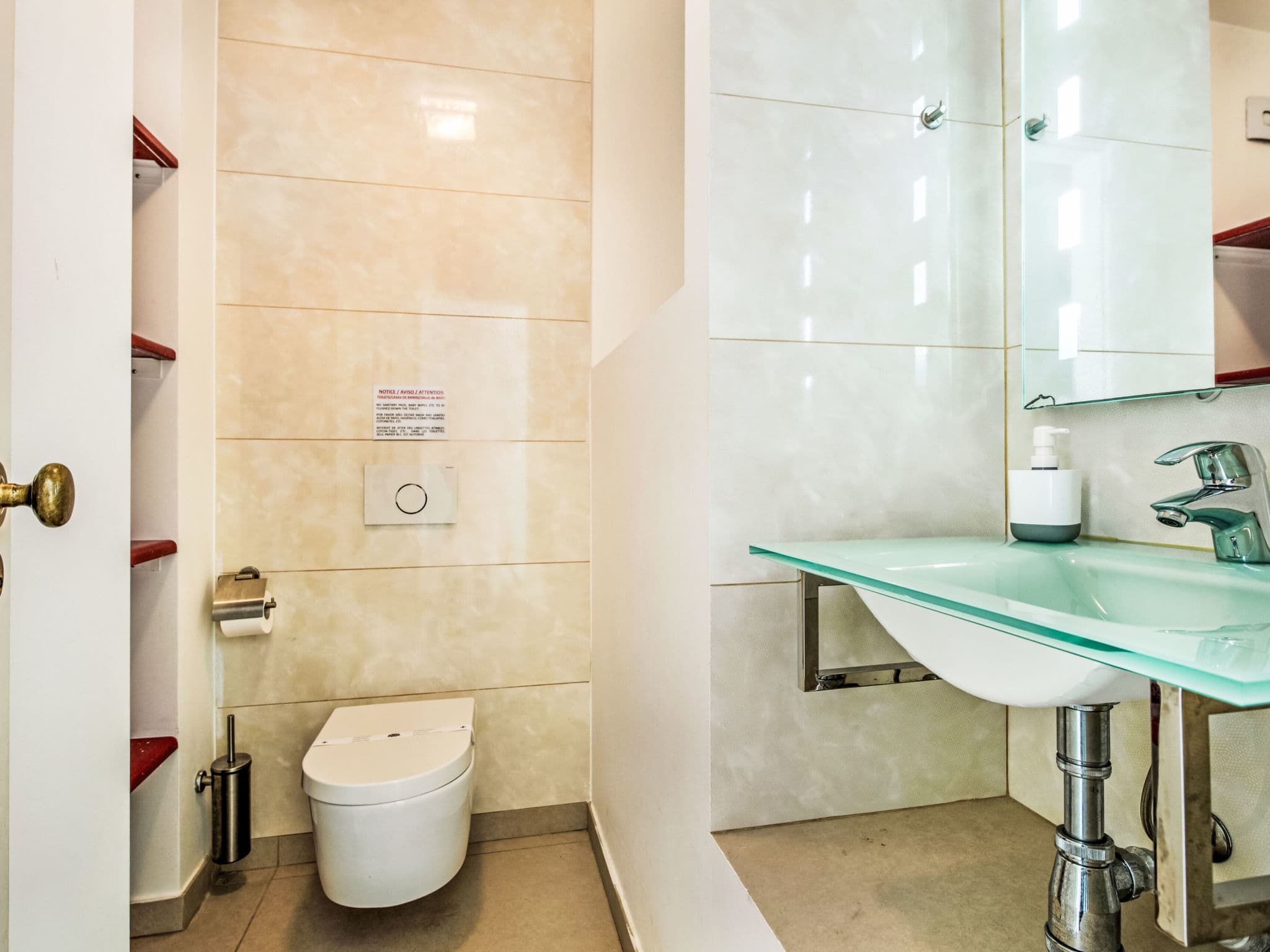 Bathroom / Wellness