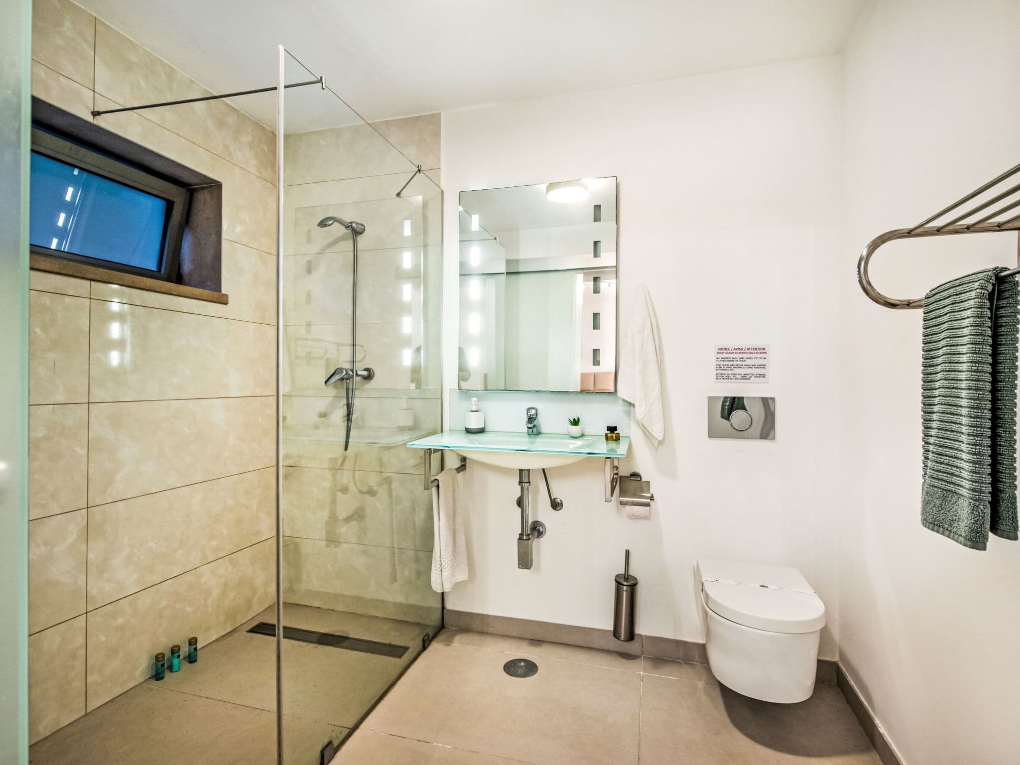Bathroom / Wellness
