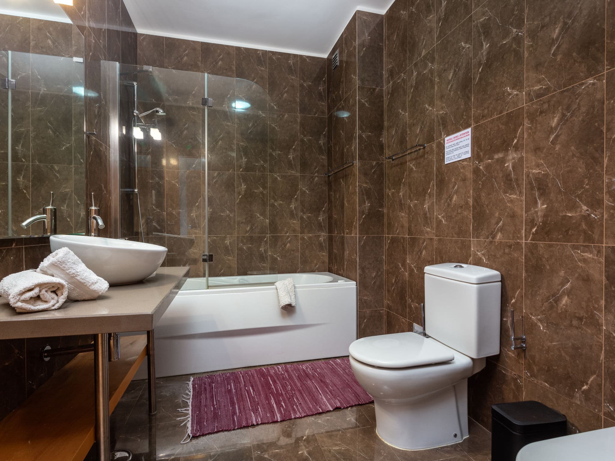 Bathroom / Wellness