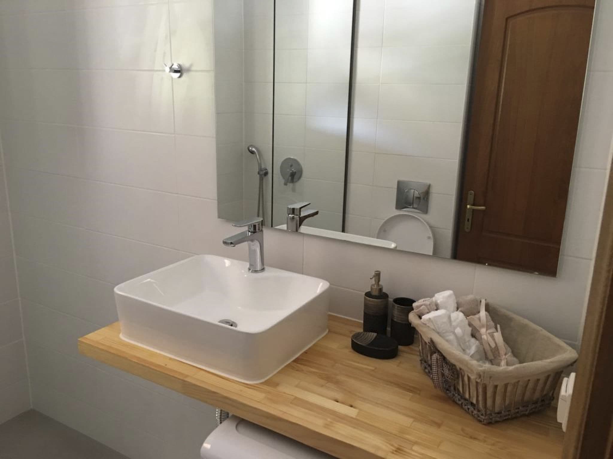 Gallery Image 52