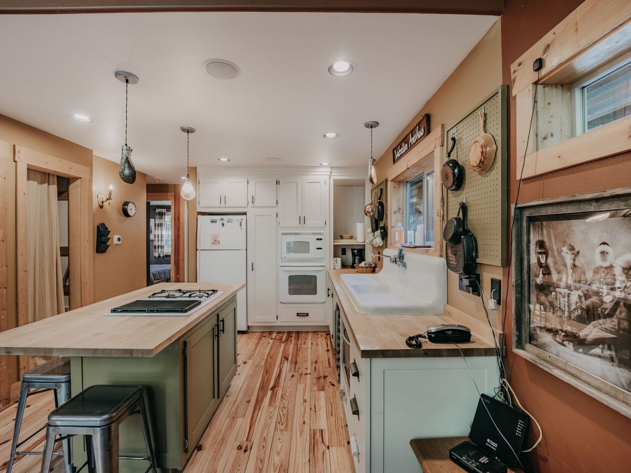 Kitchen / Dining Room