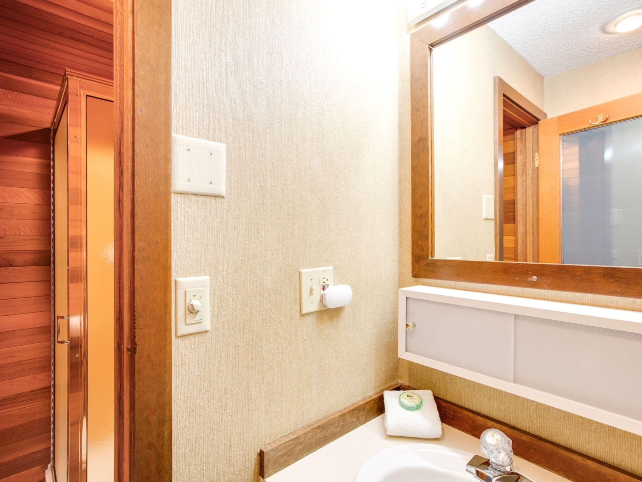 Bathroom / Wellness