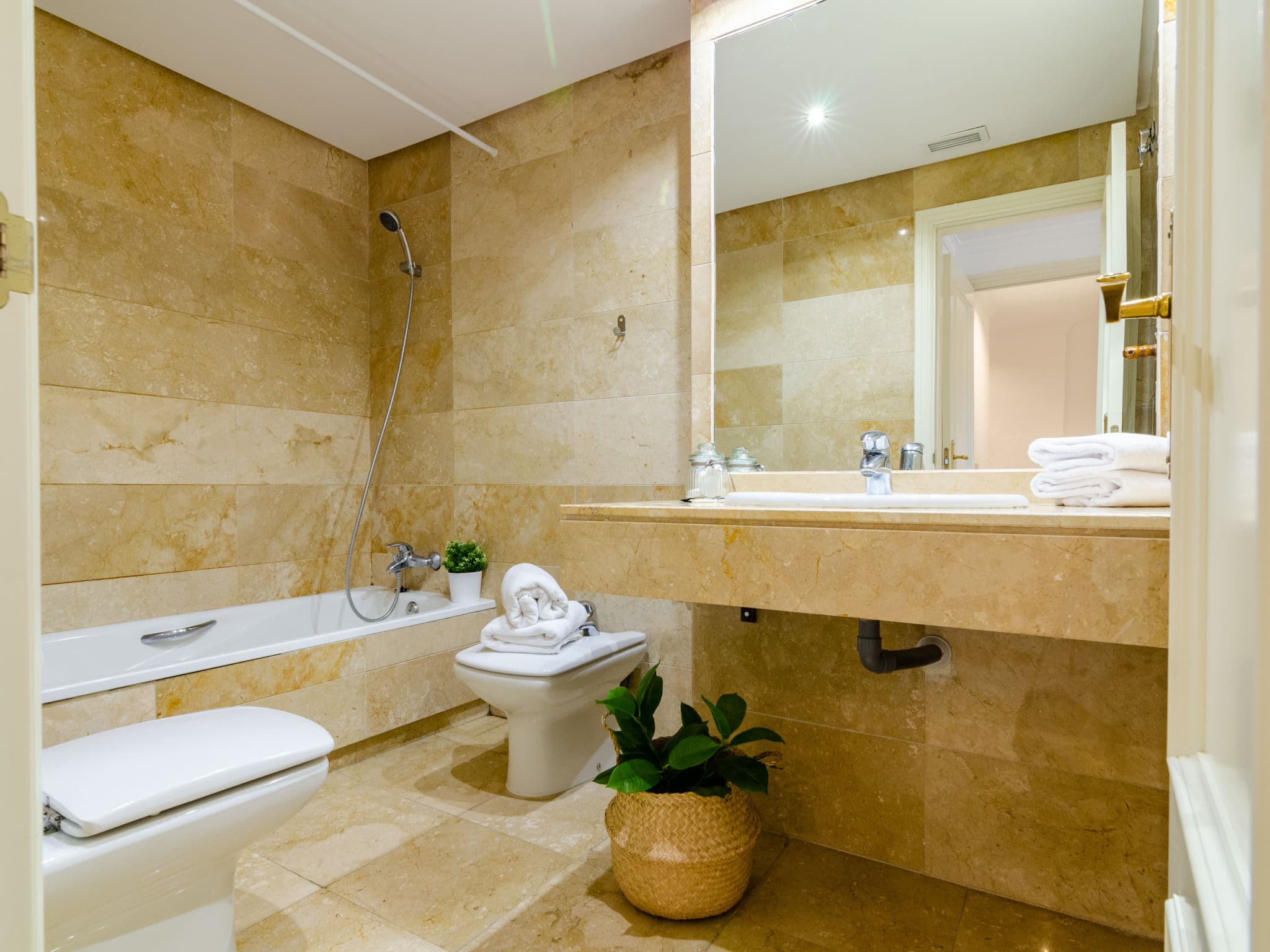 Bathroom / Wellness