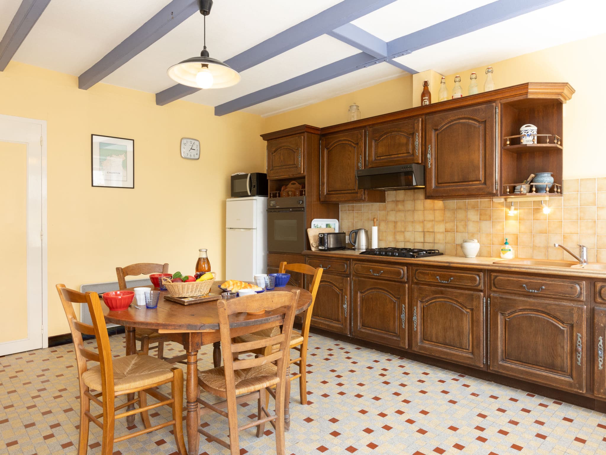 Kitchen / Dining Room