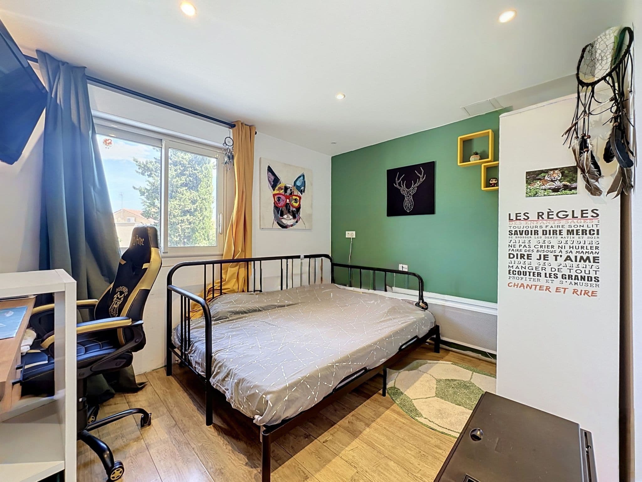 Bedroom