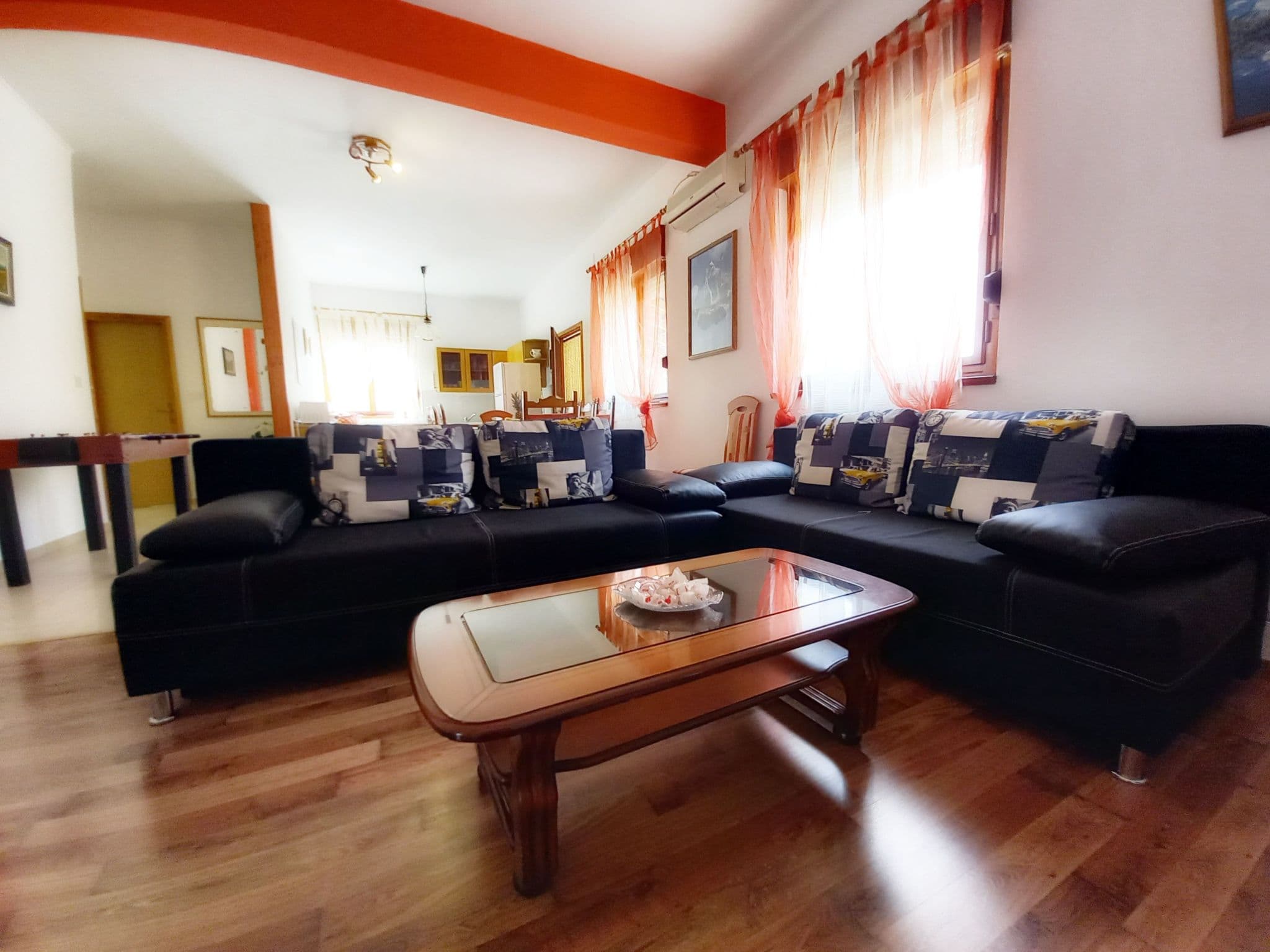 Gallery Image 12