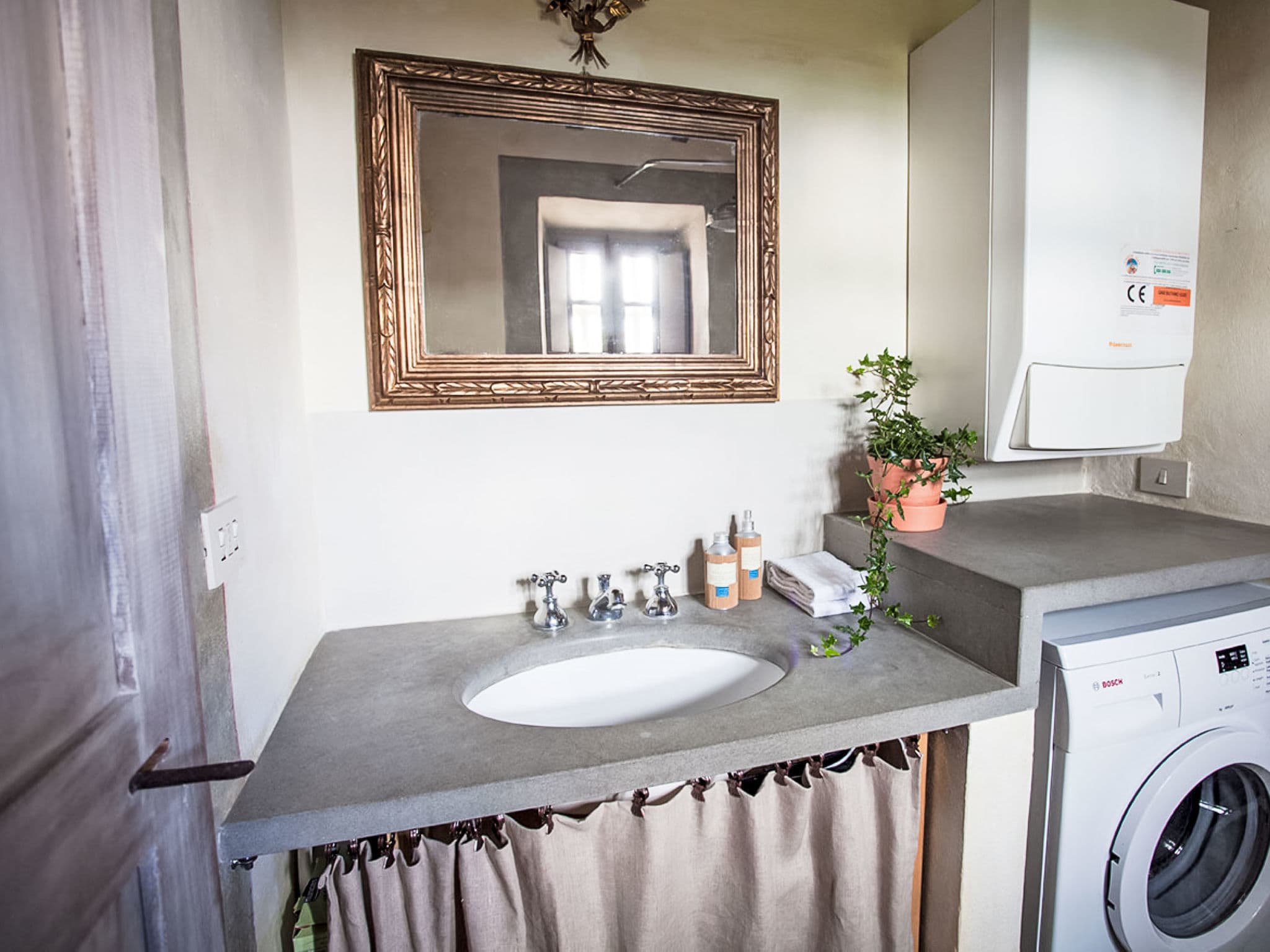 Bathroom / Wellness