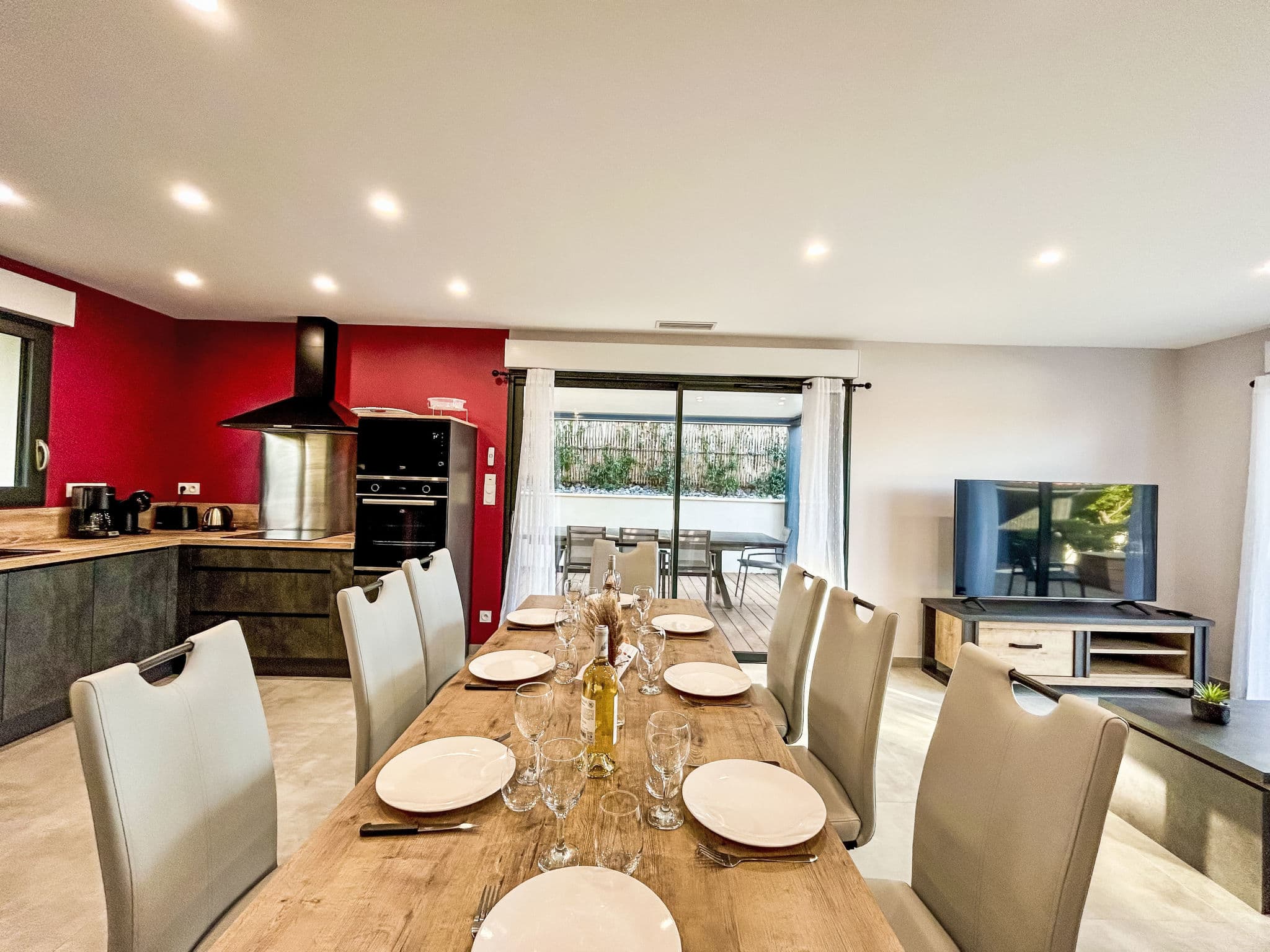 Kitchen / Dining Room
