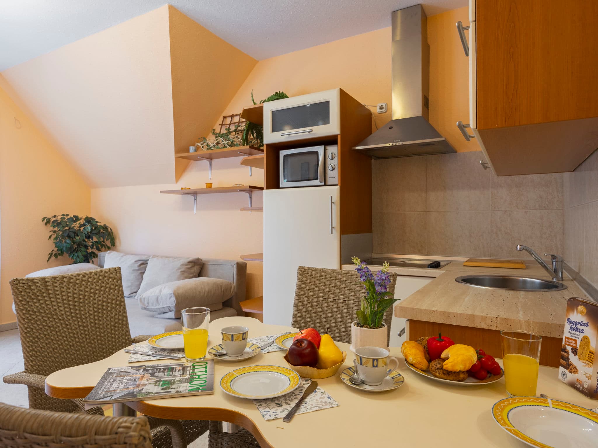 Kitchen / Dining Room