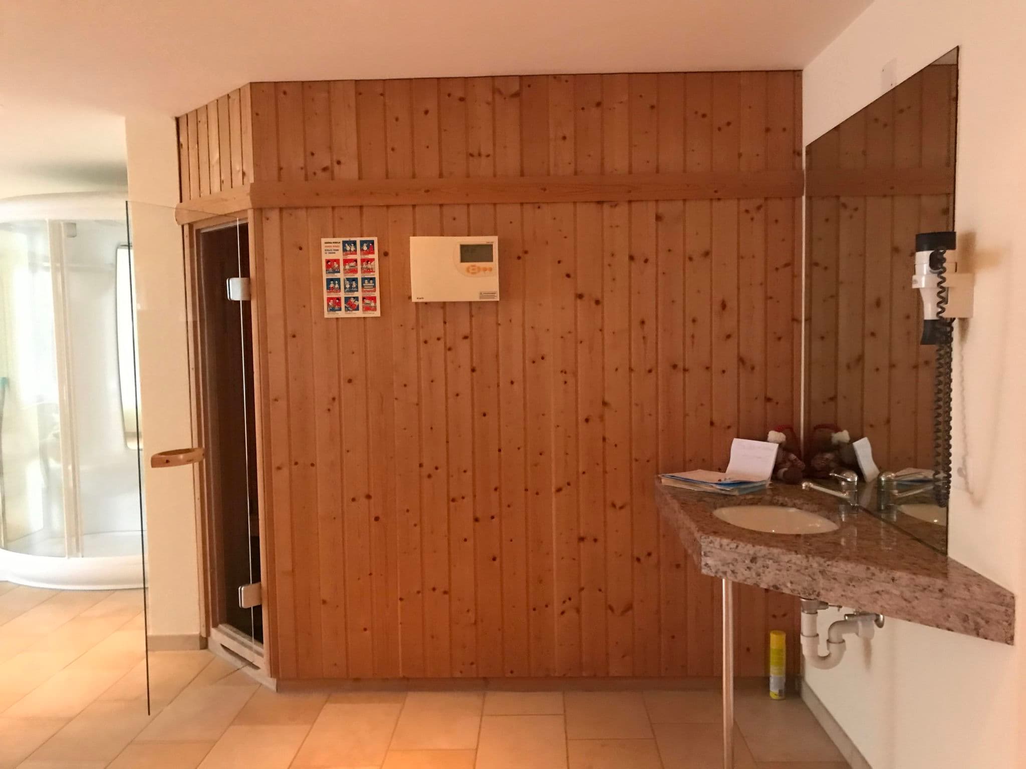 Bathroom / Wellness