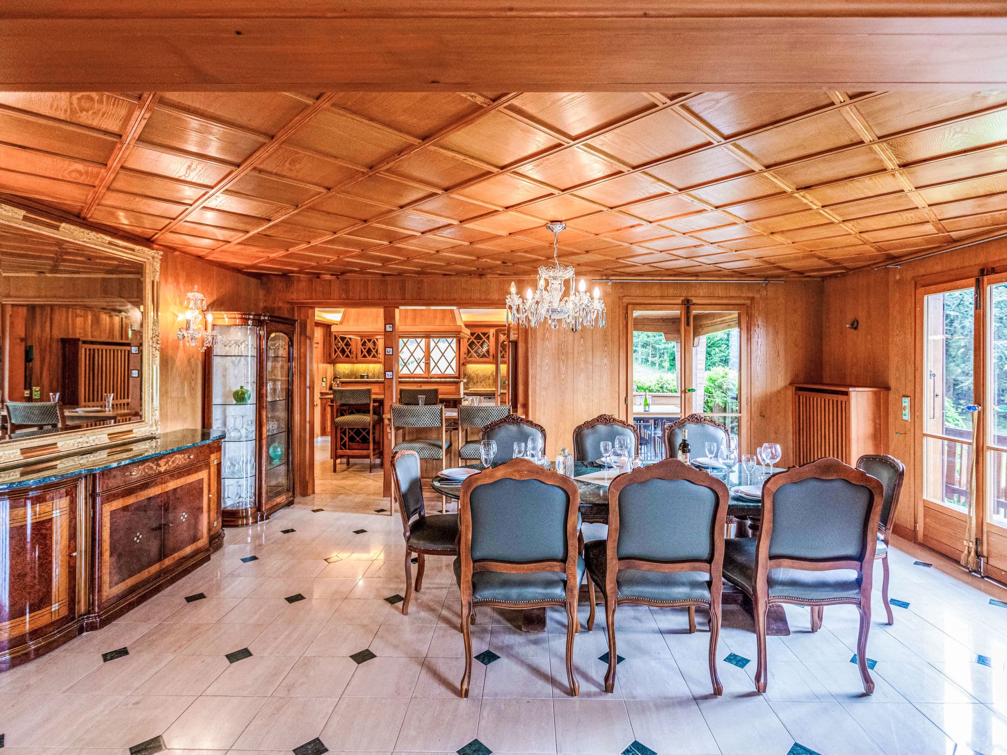 Kitchen / Dining Room