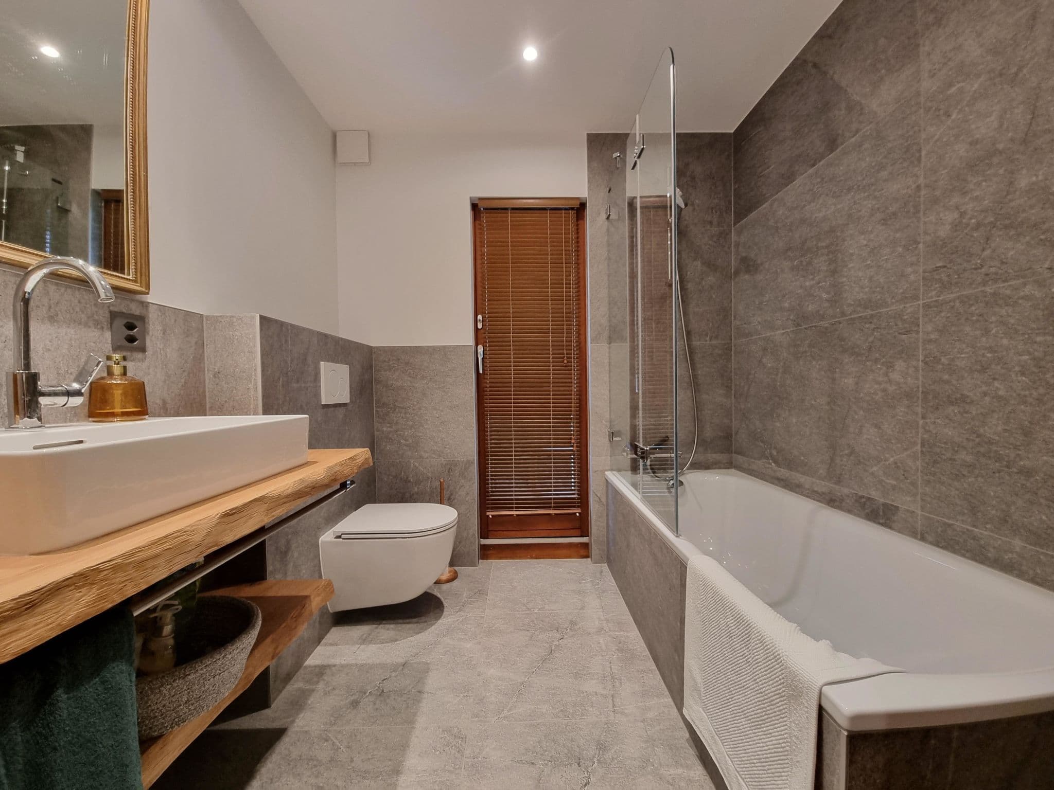 Gallery Image 21