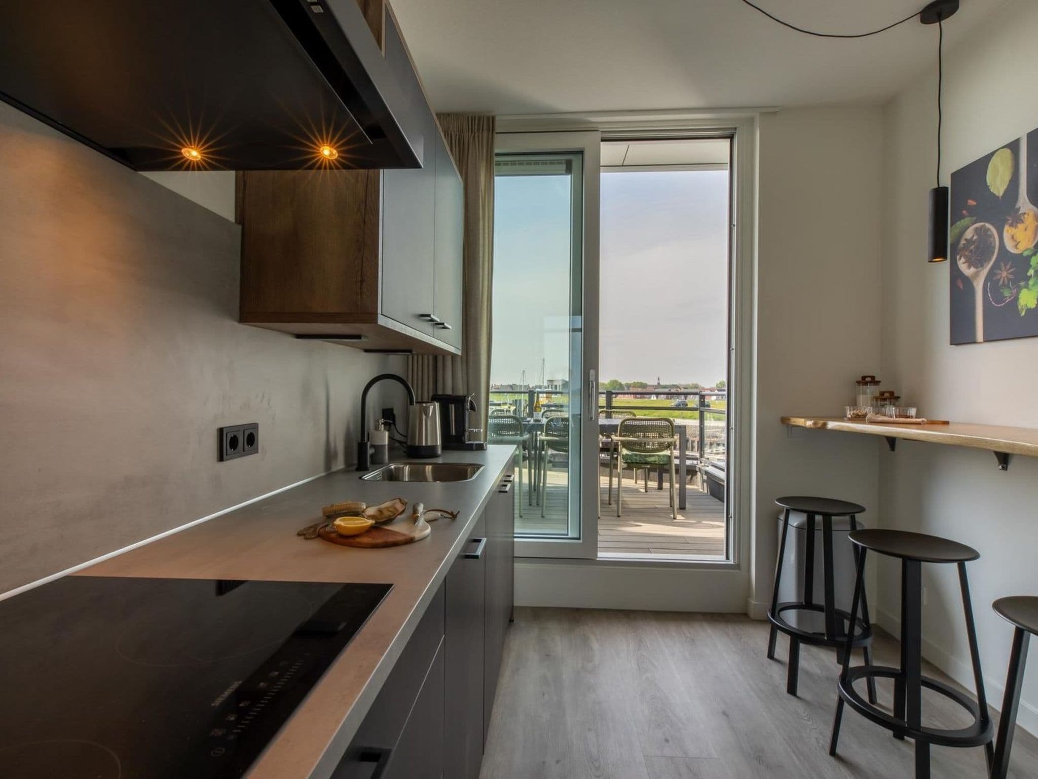 Kitchen / Dining Room