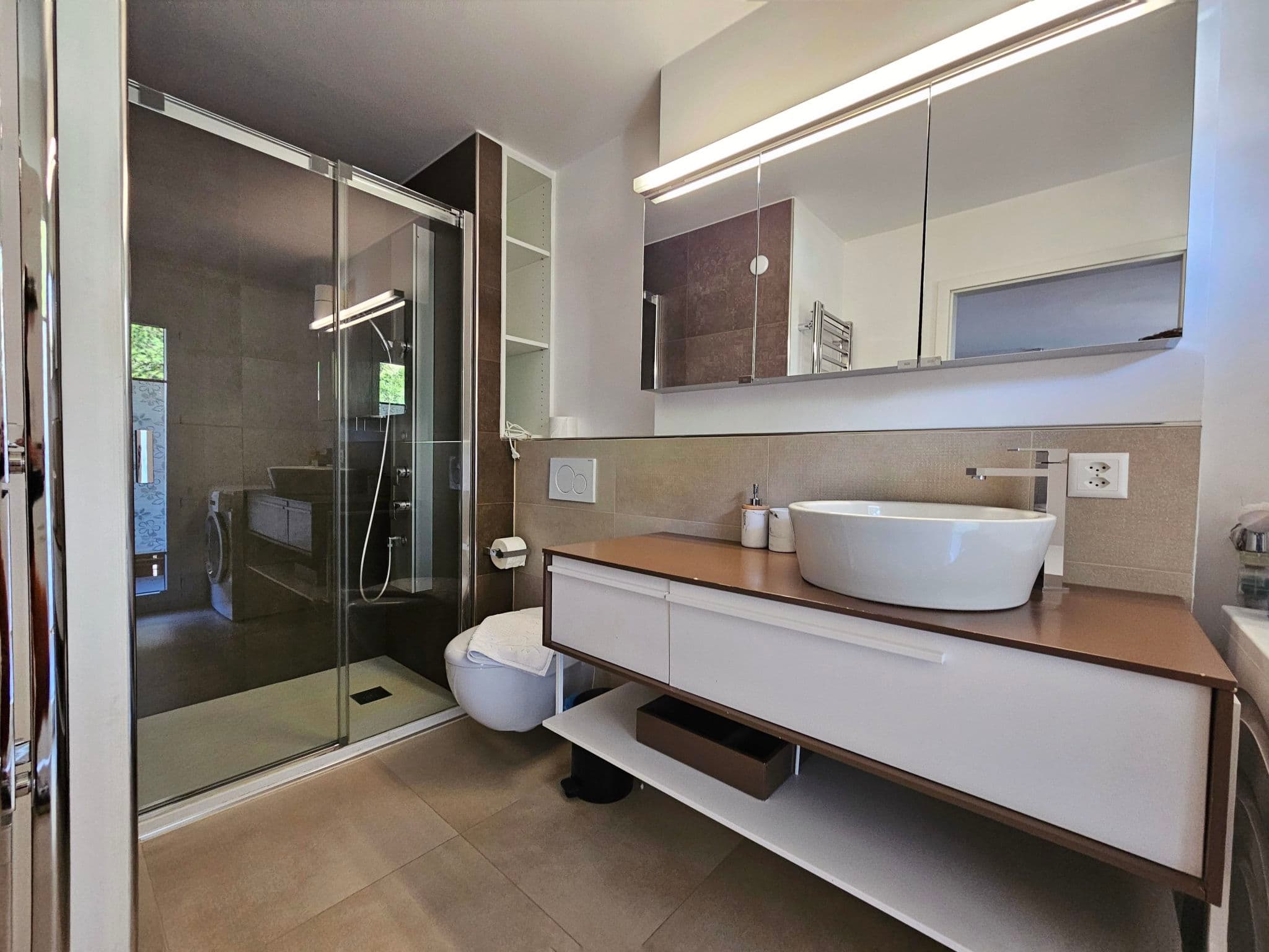 Bathroom / Wellness