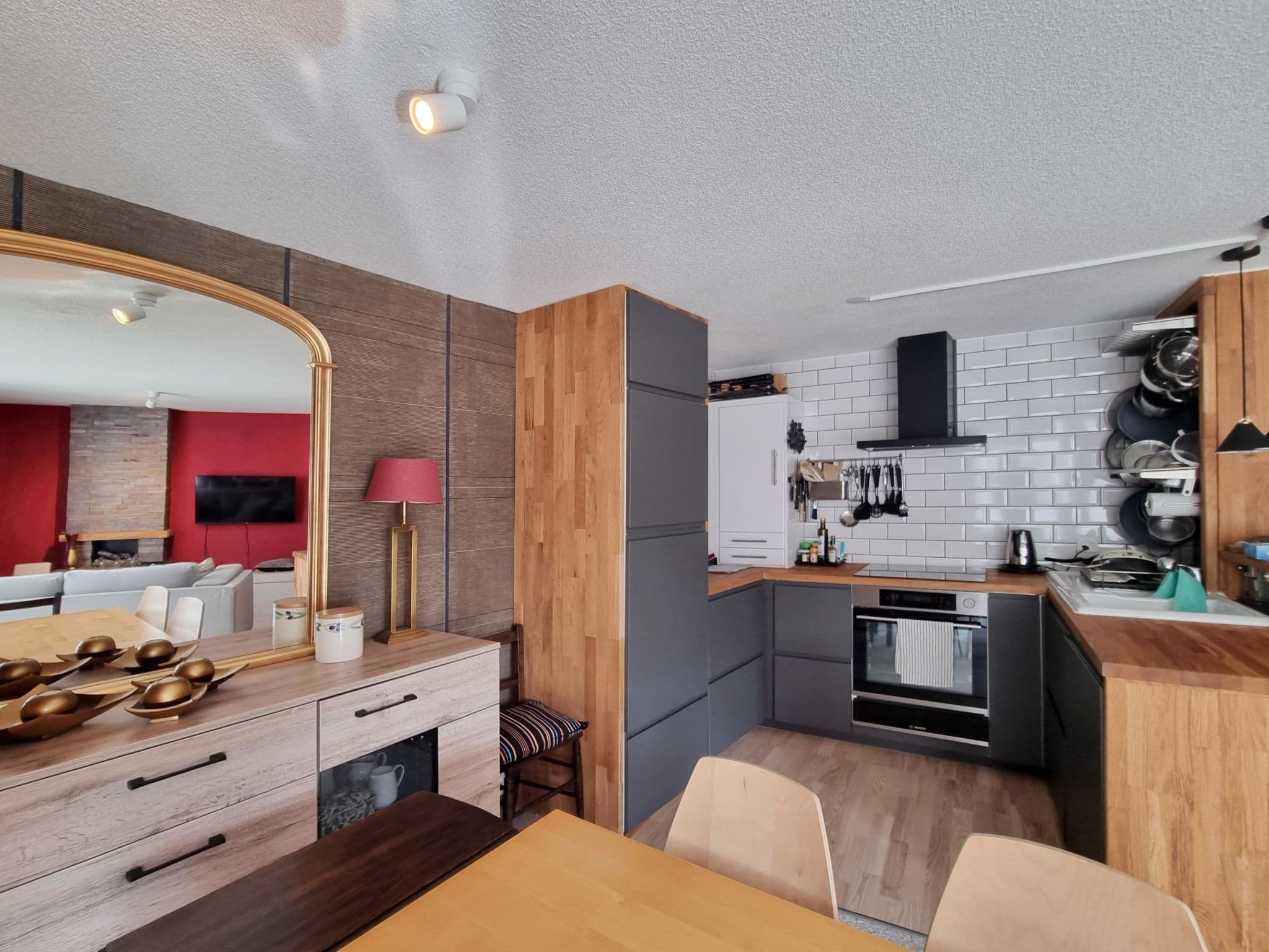 Kitchen / Dining Room