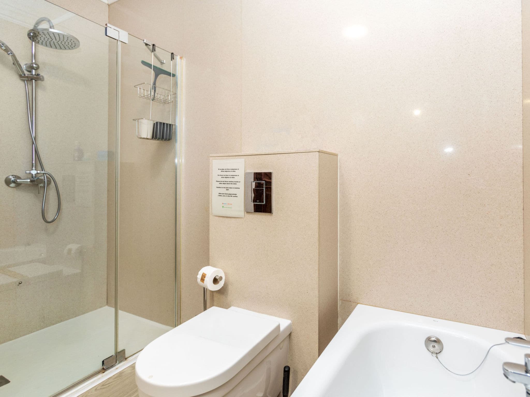 Bathroom / Wellness