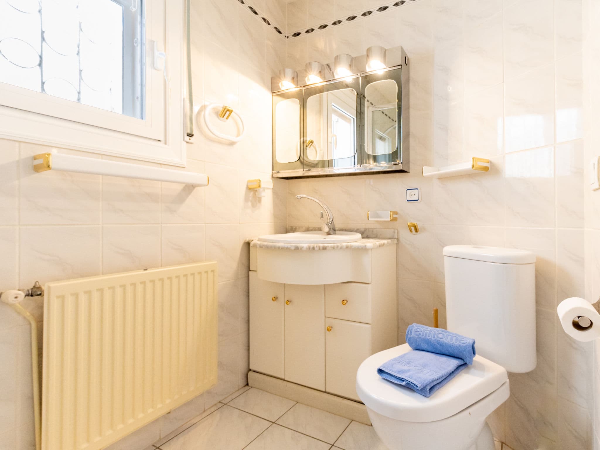 Bathroom / Wellness
