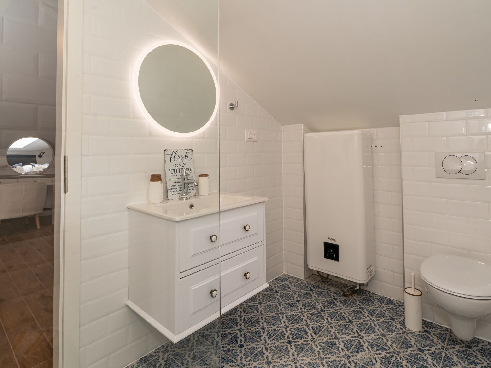 Bathroom / Wellness