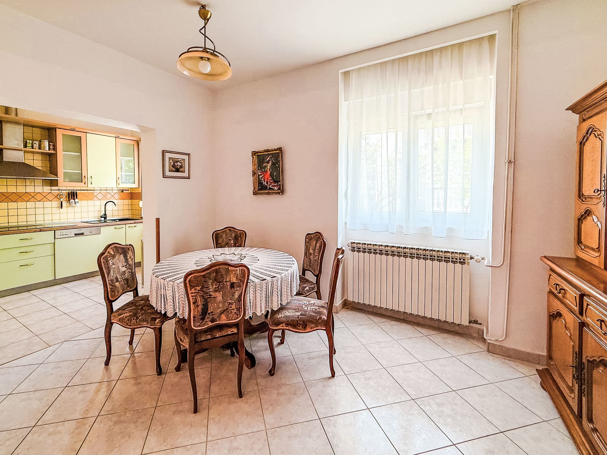 Kitchen / Dining Room