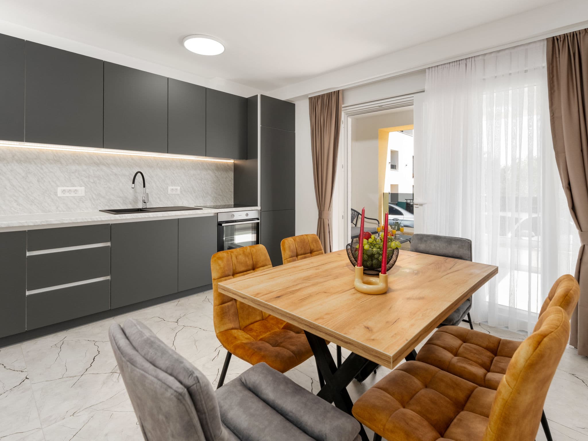 Kitchen / Dining Room