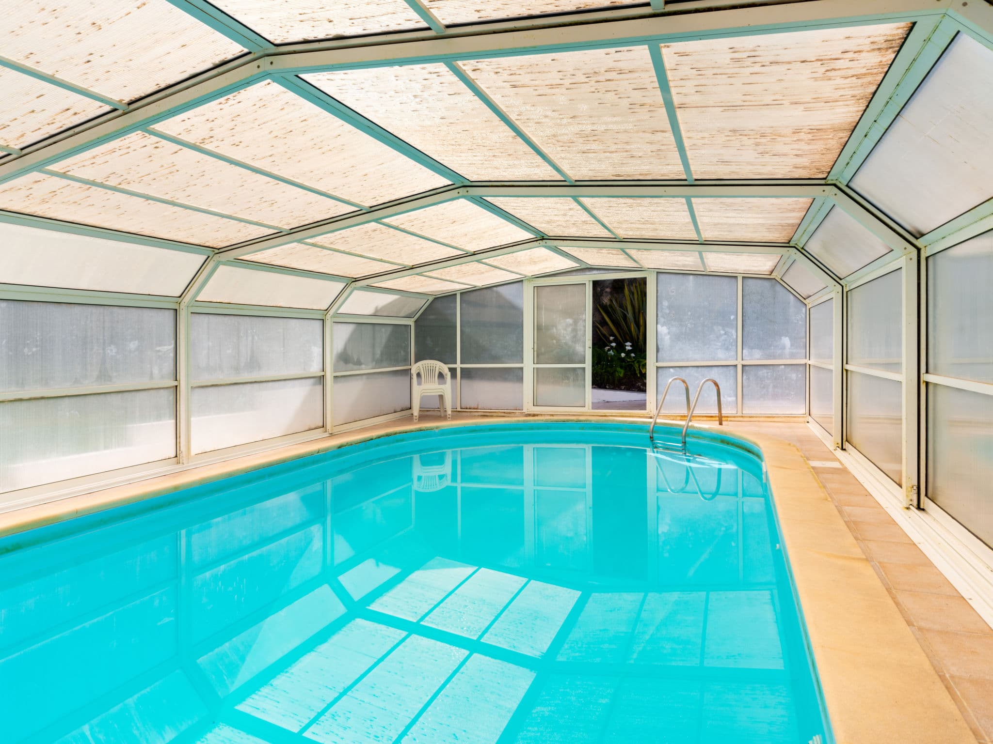 Pool Indoor