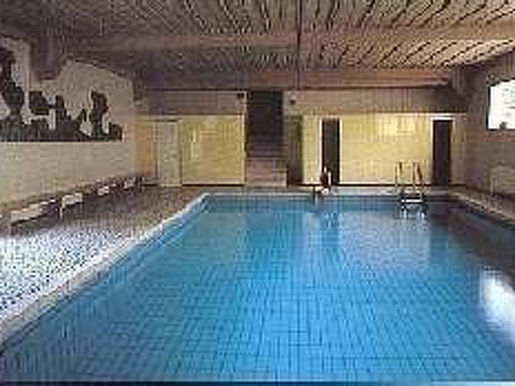 Pool Indoor